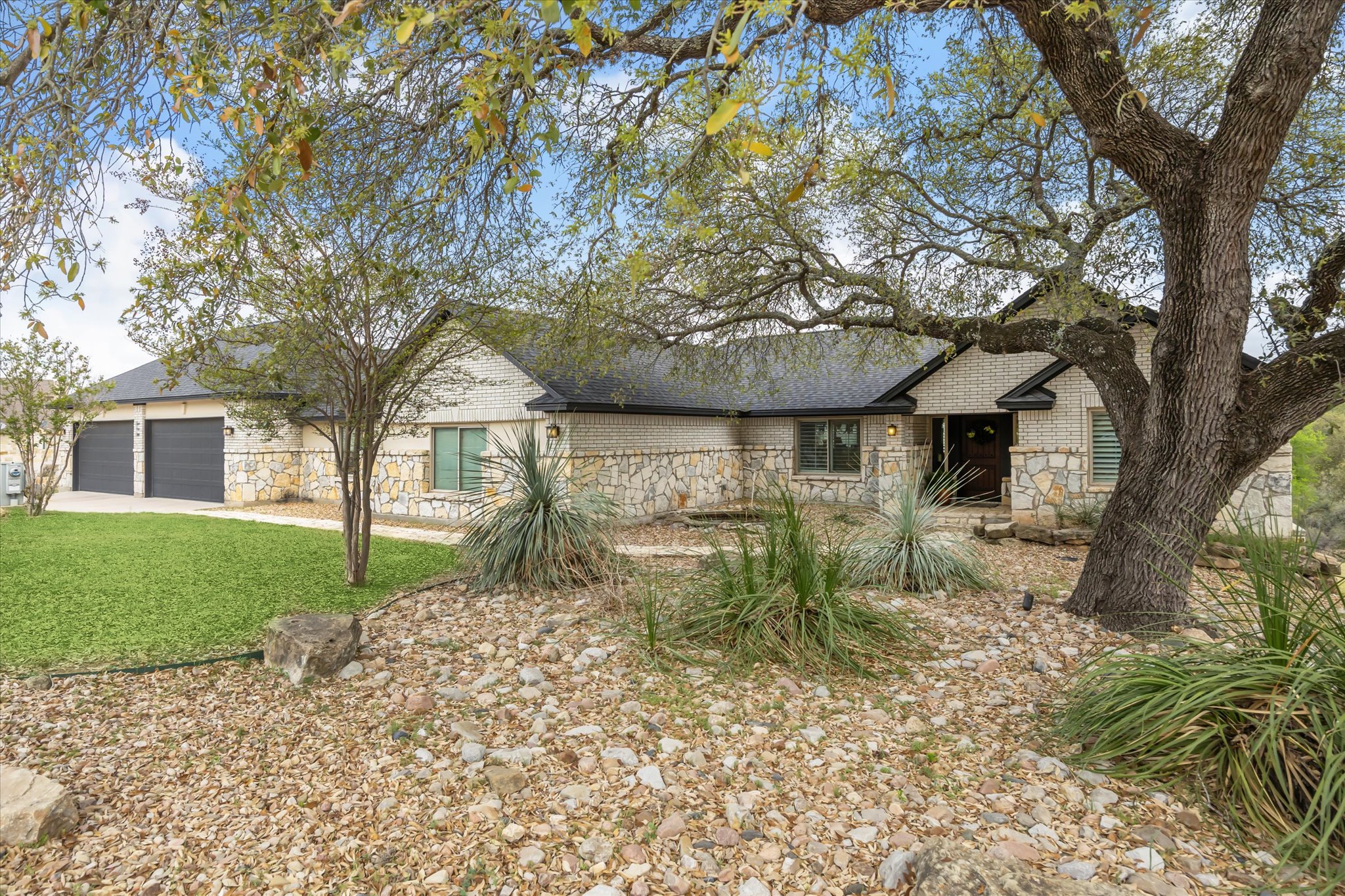 515 Wesley Ridge Dr — photo