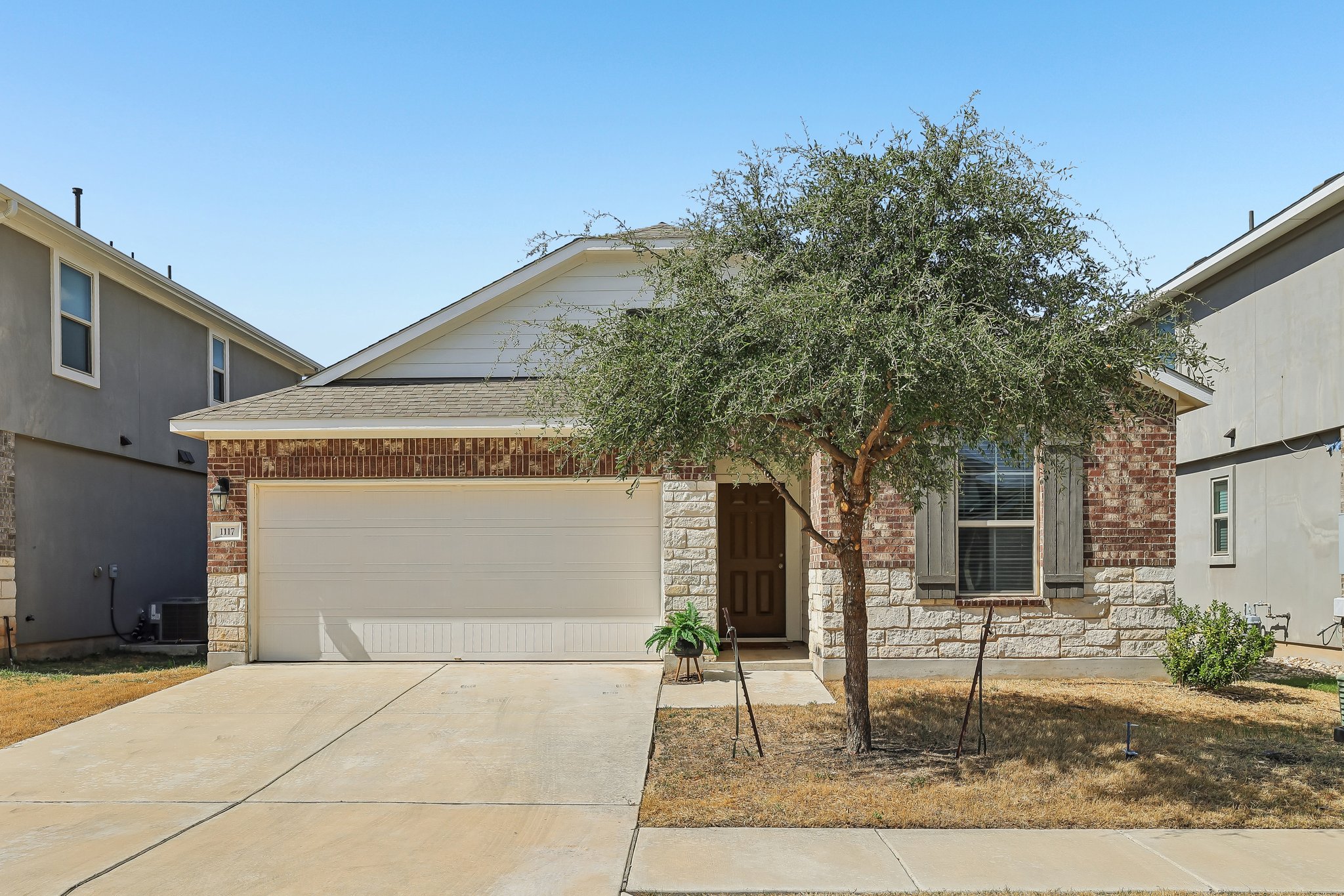 1117 Waterfall Ave — photo