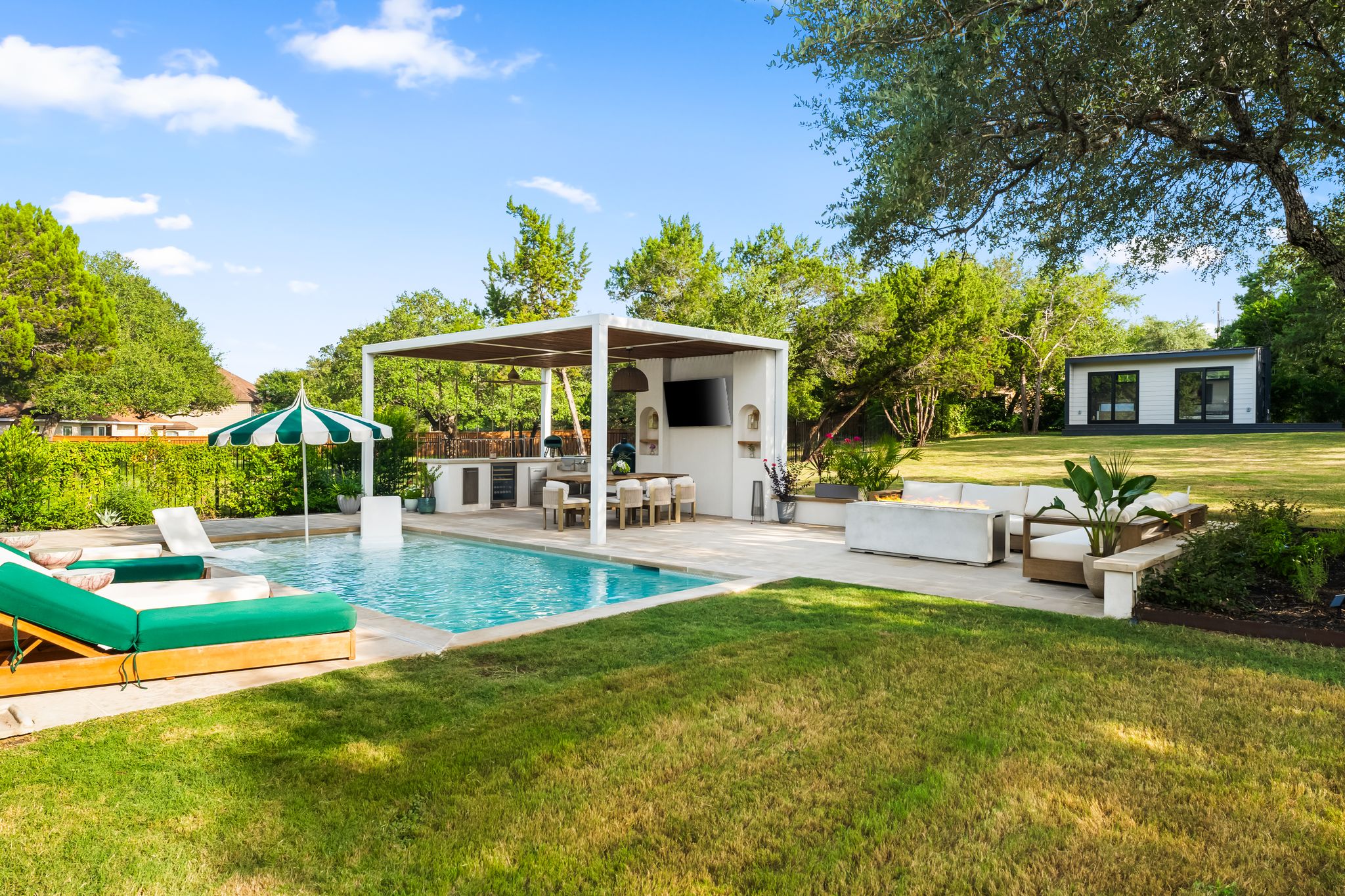 15103 Nightingale Ln — photo