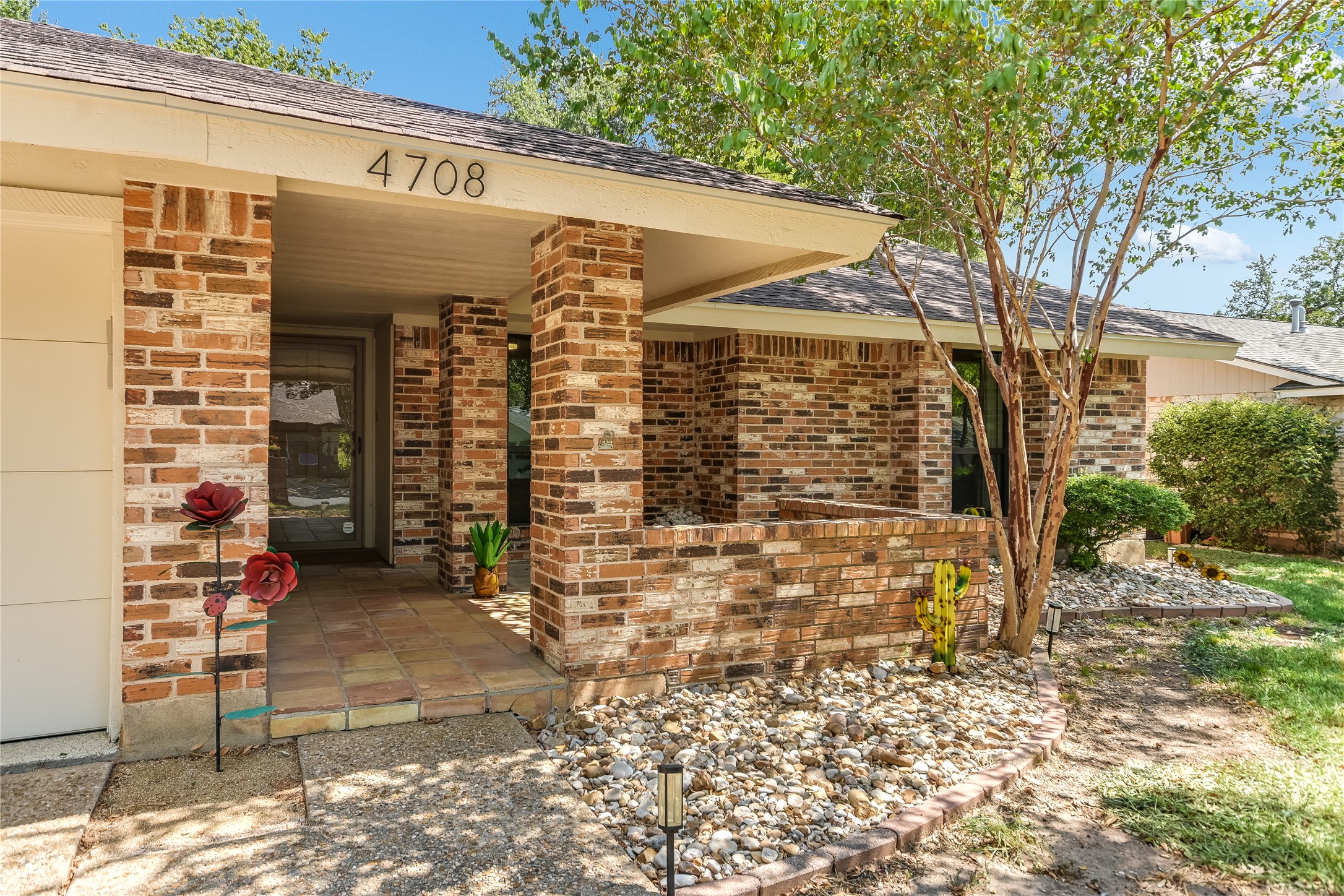 4708 Cap Rock Dr — photo