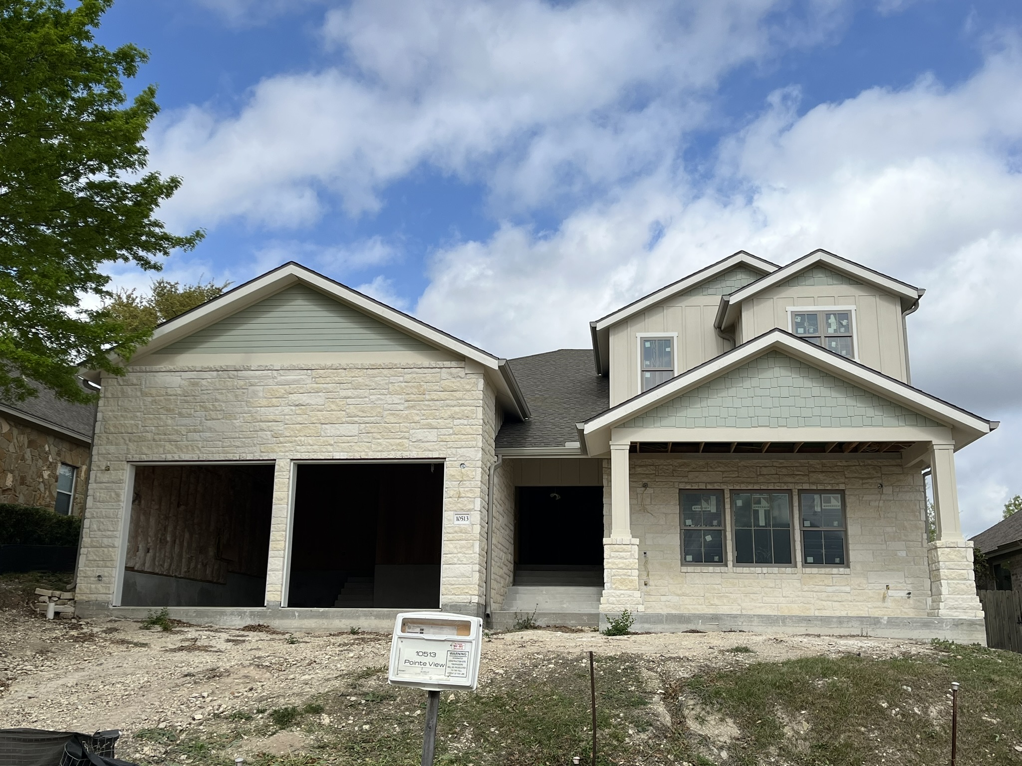 10513 Pointe View Dr — photo