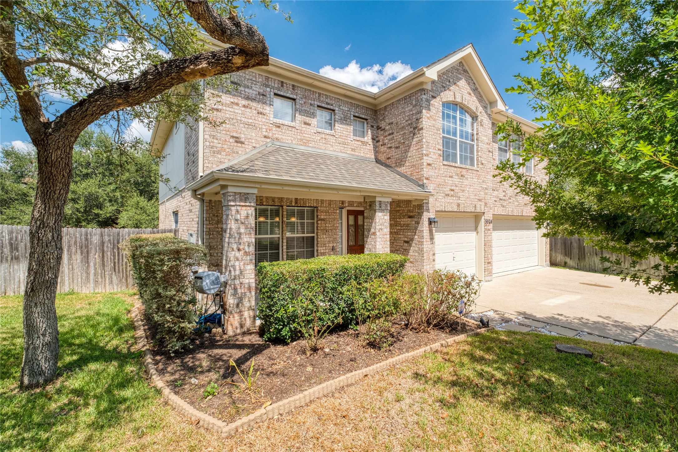 5604 Beachmont Ct — photo
