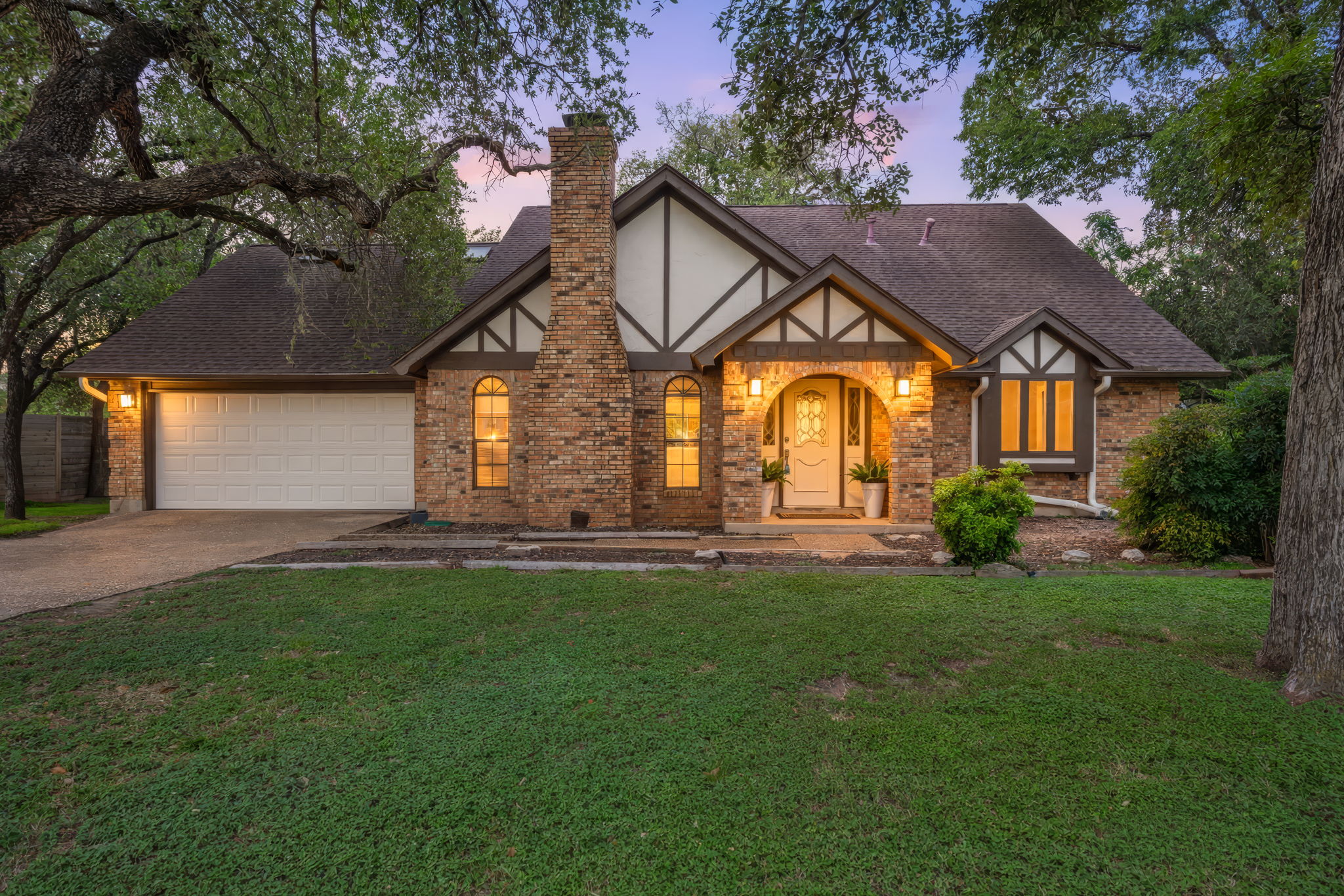 7407 Attar CV — photo