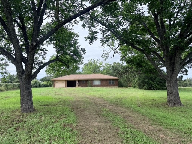 1250 FM 112 — photo