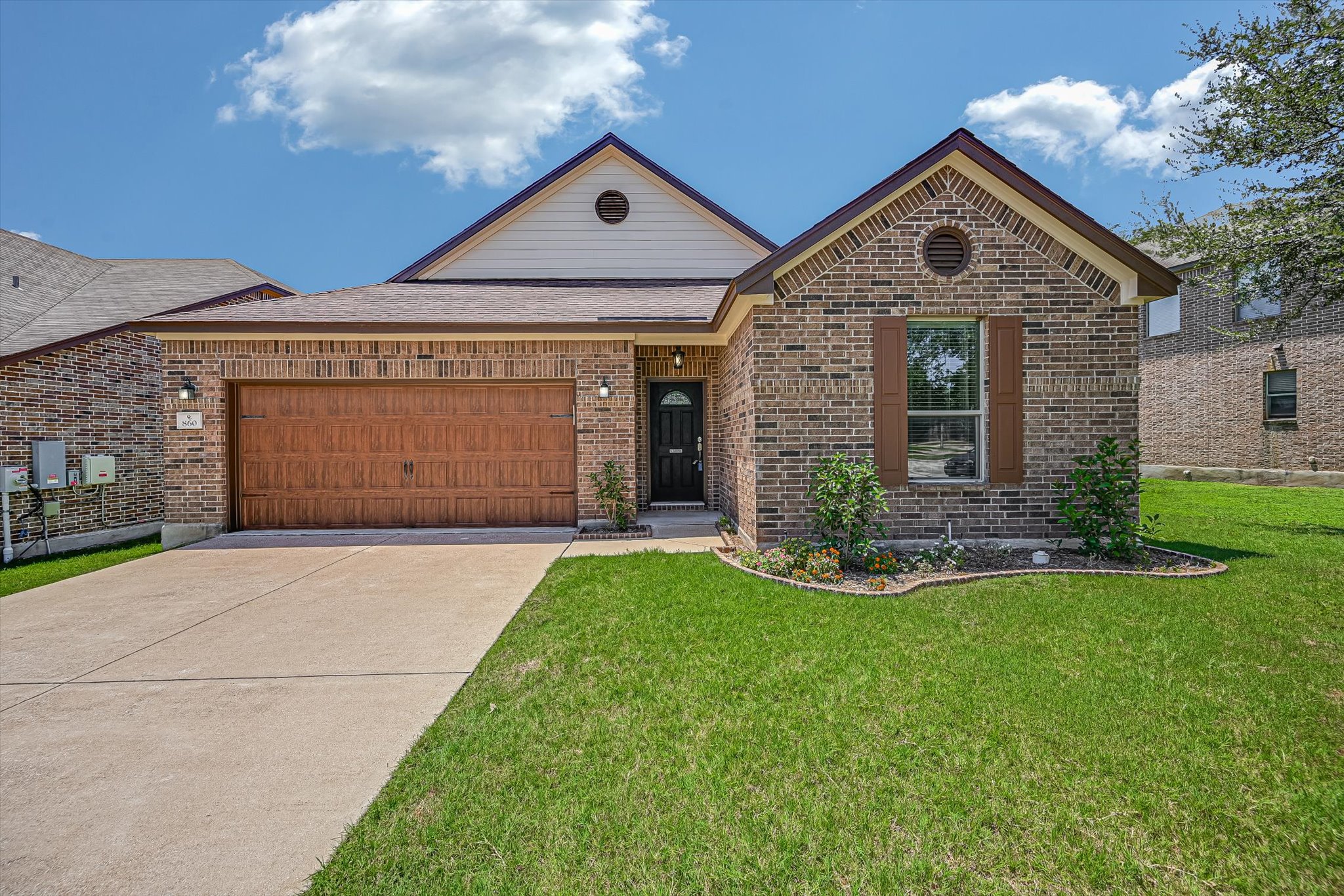 860 Water Hyacinth Loop — photo
