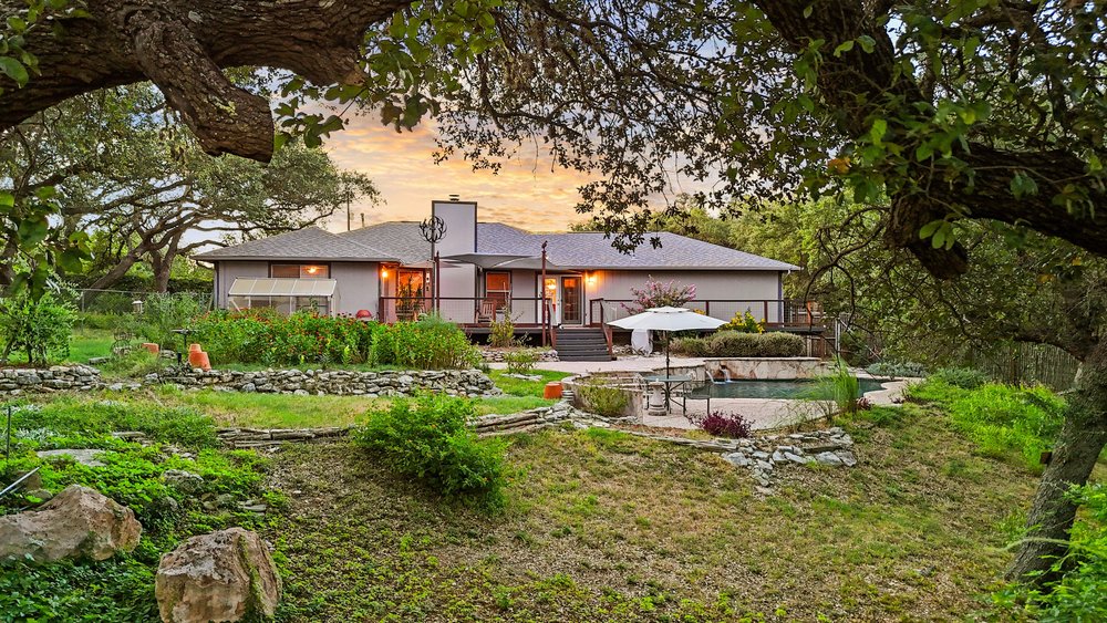 2111 Stallion Springs Dr — photo