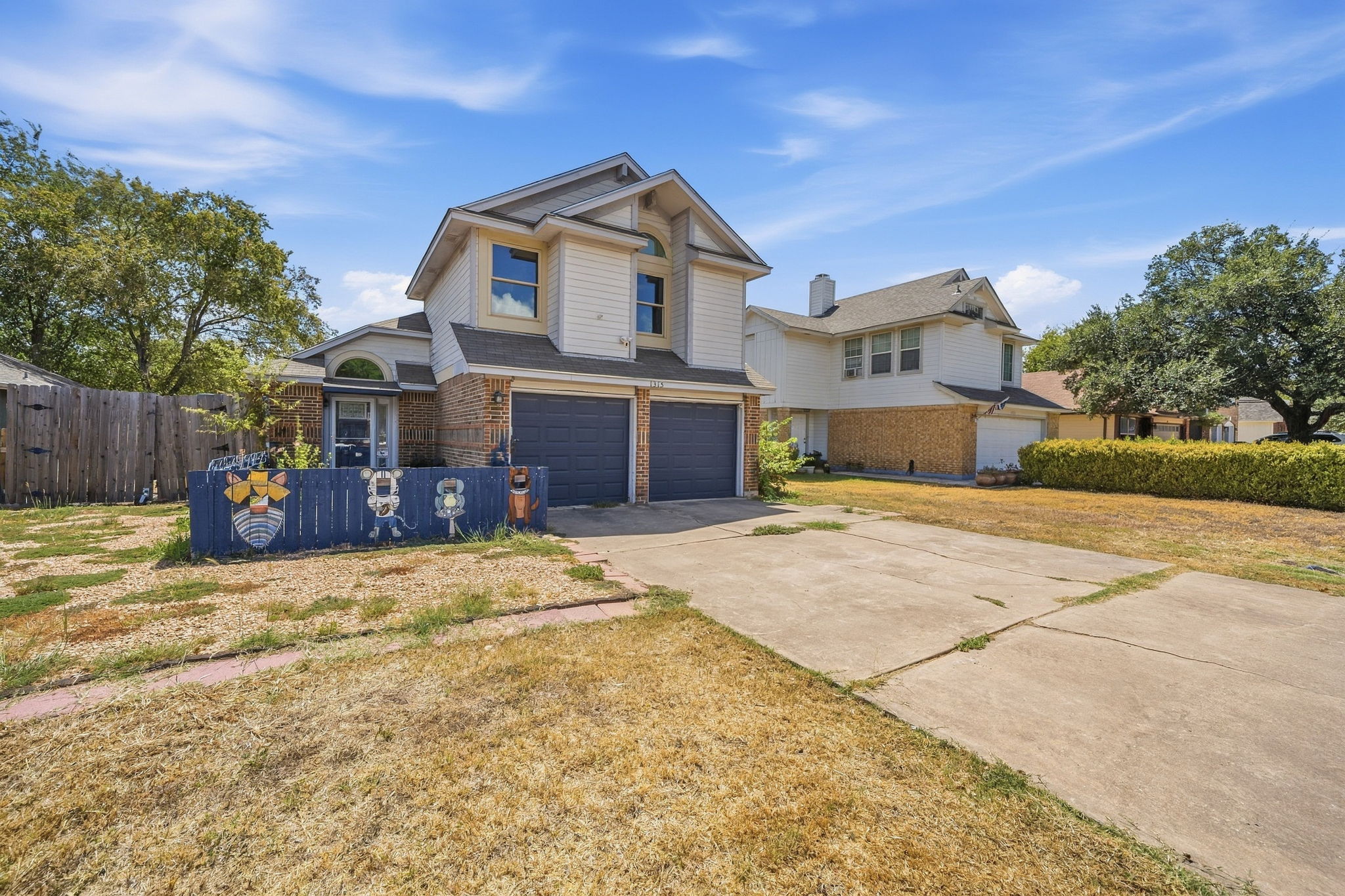 1315 E Logan St — photo