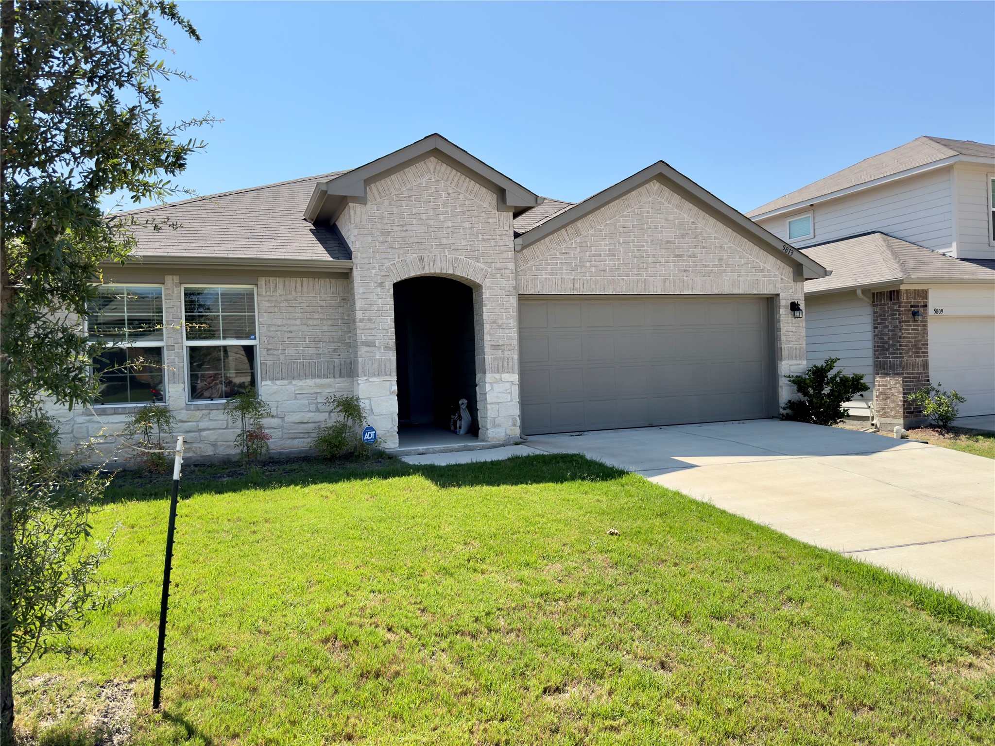 5813 Xene Dr — photo