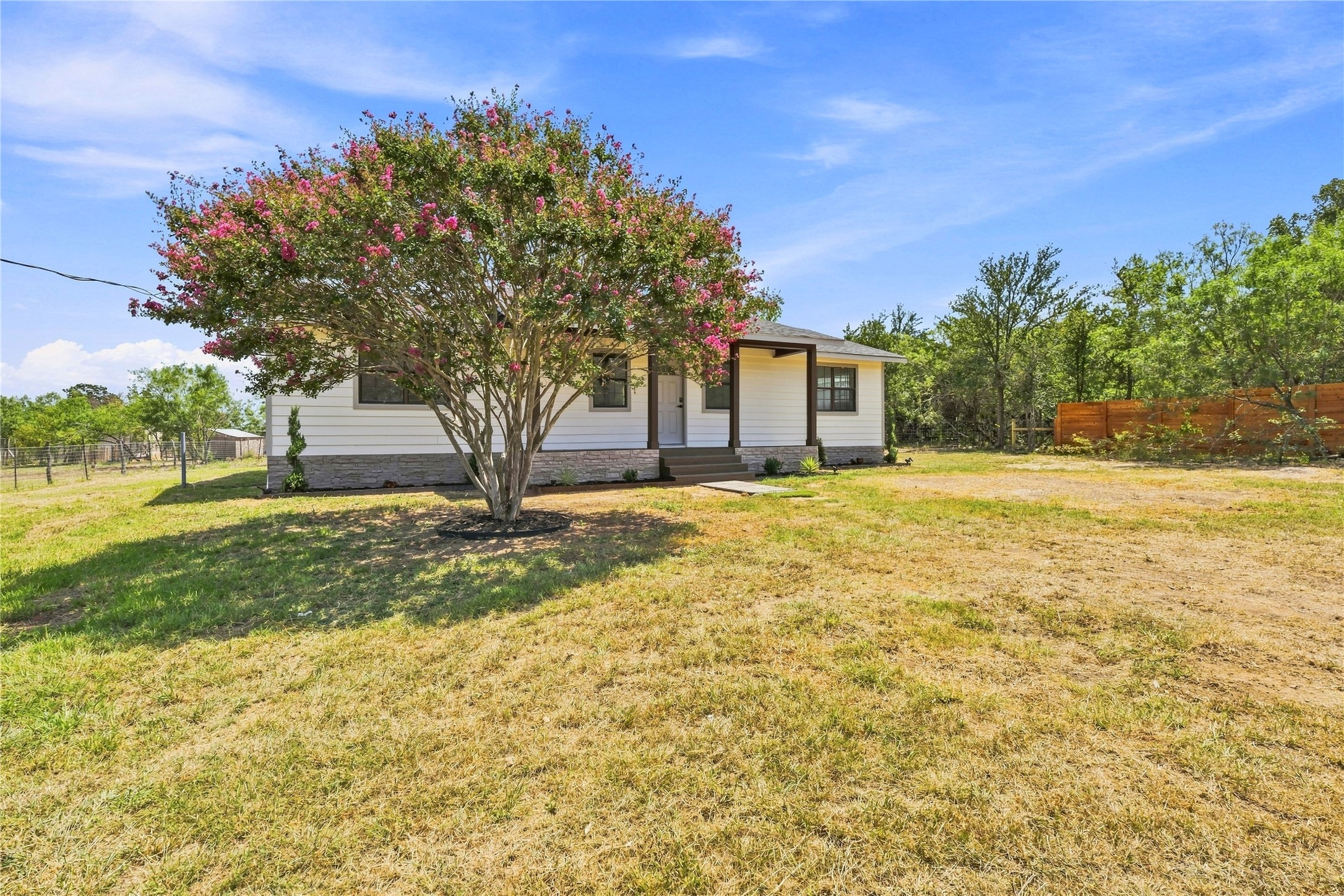 747 Chamberlin Road, Dale, TX 78616 — photo 2