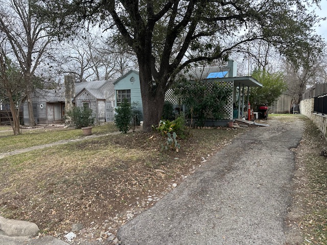 3311 Hollywood Ave — photo