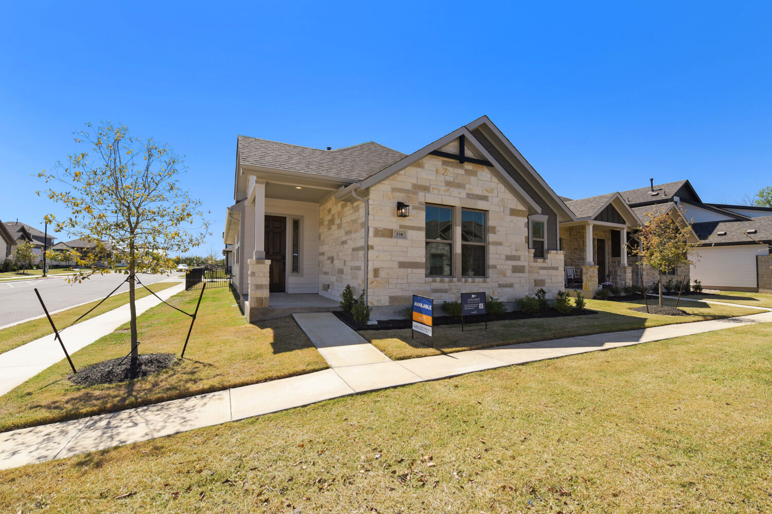 338 Orleanian Dr — photo