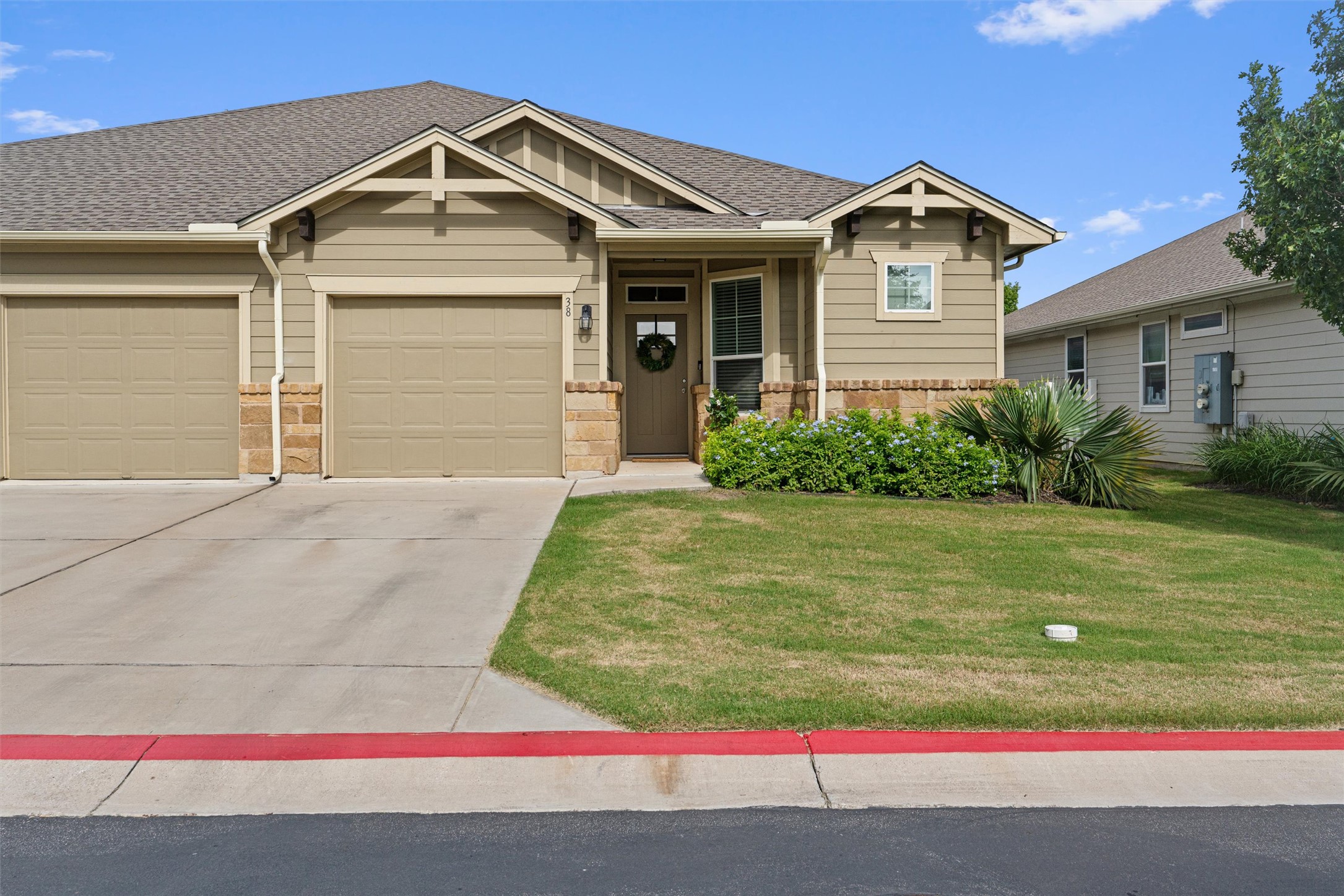1701 Logan Dr 38 — photo