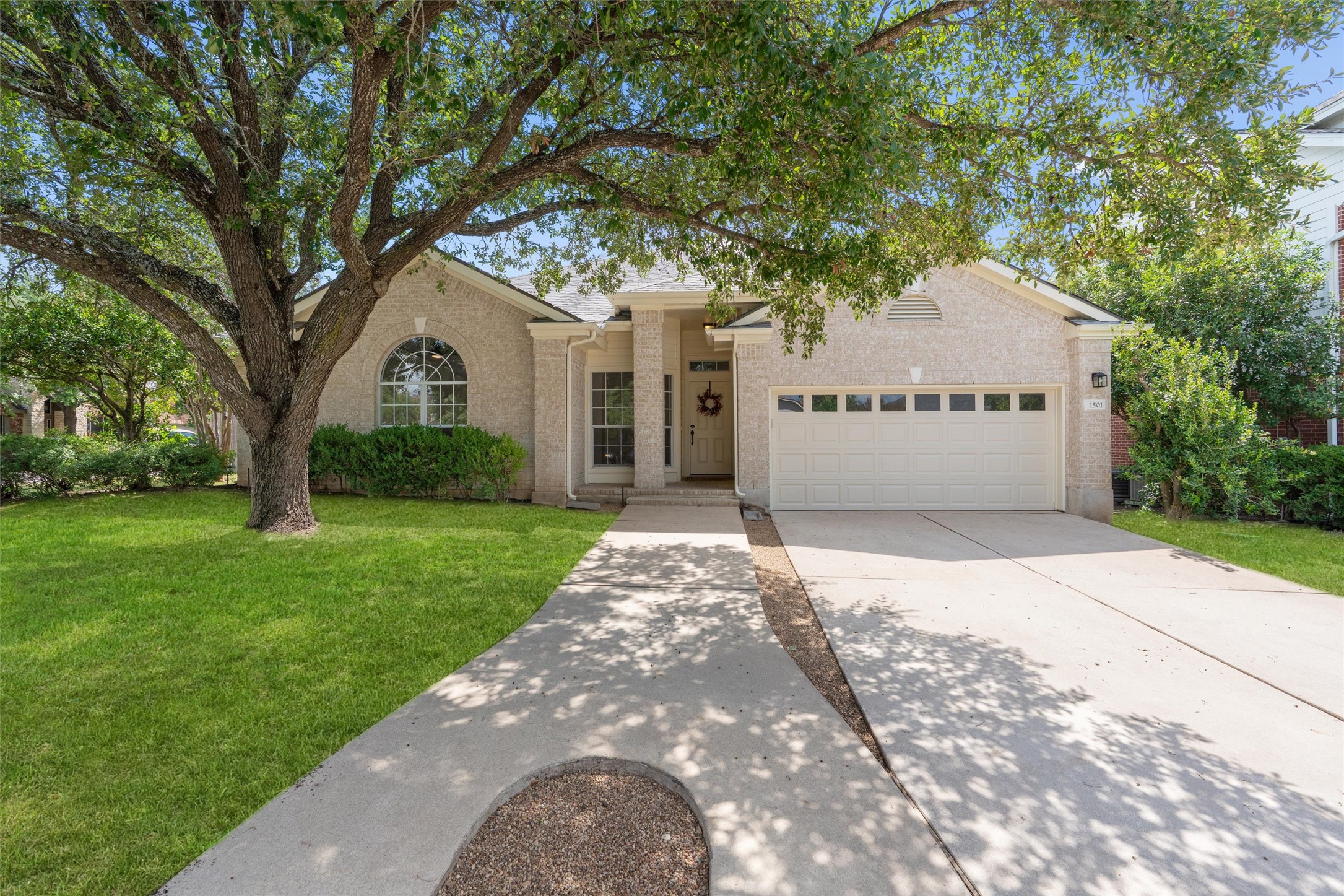1501 Bedouin Ct — photo