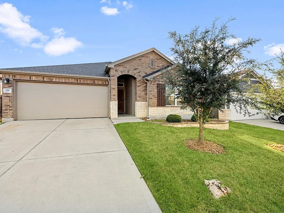 718 Bridgestone Way — photo