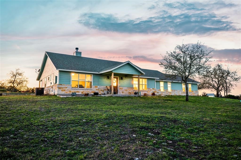 220 Three Creeks Dr — photo