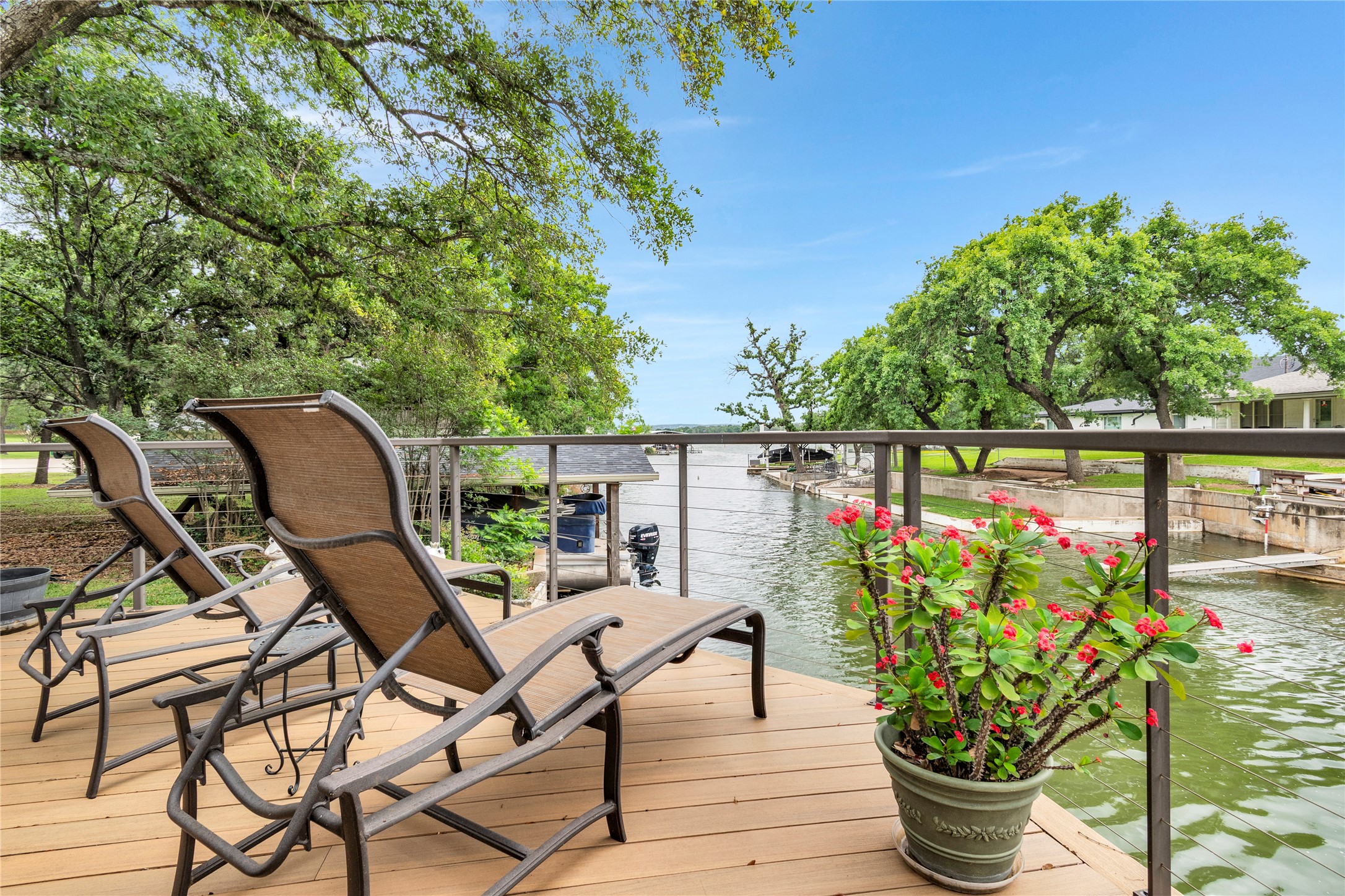 1122 Hill Circle East Dr — photo