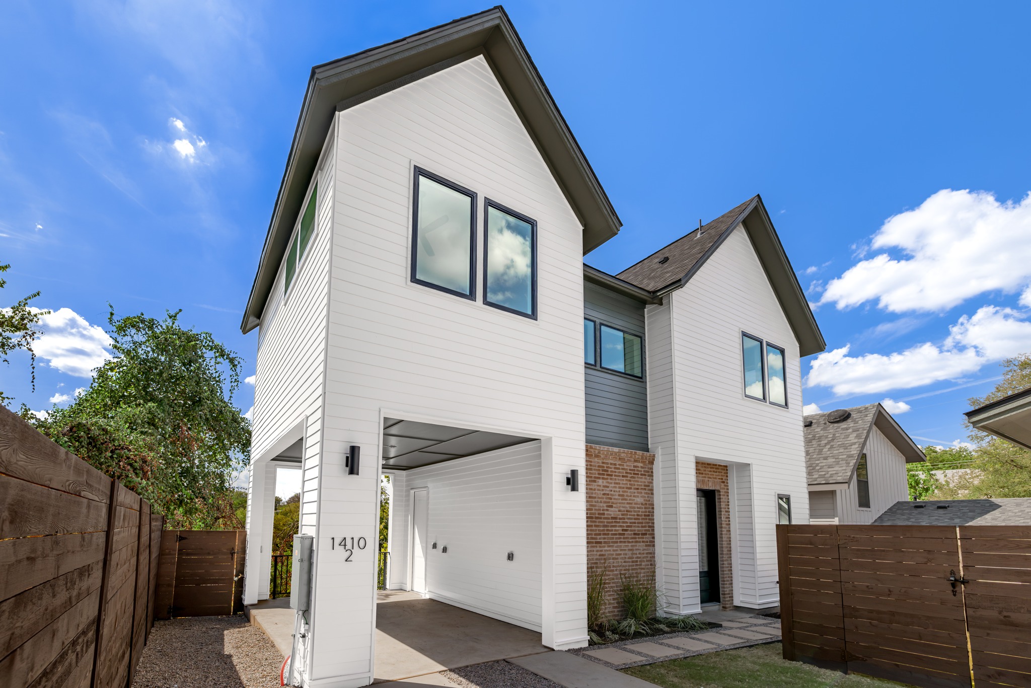 1410 Perez St 2 — photo