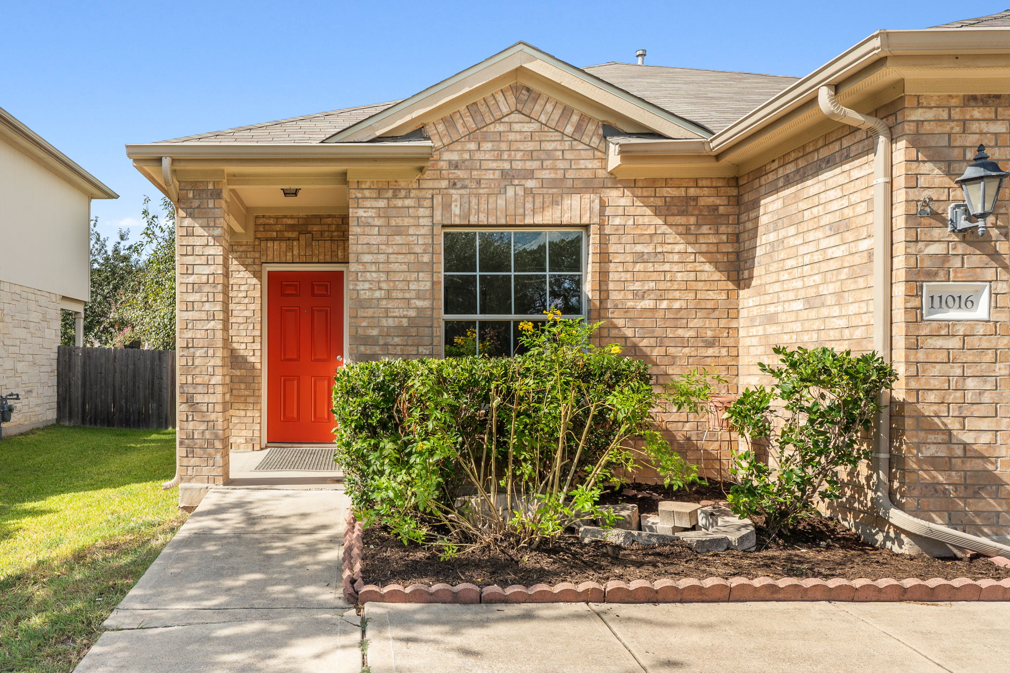 11016 Liberty Farms Dr — photo