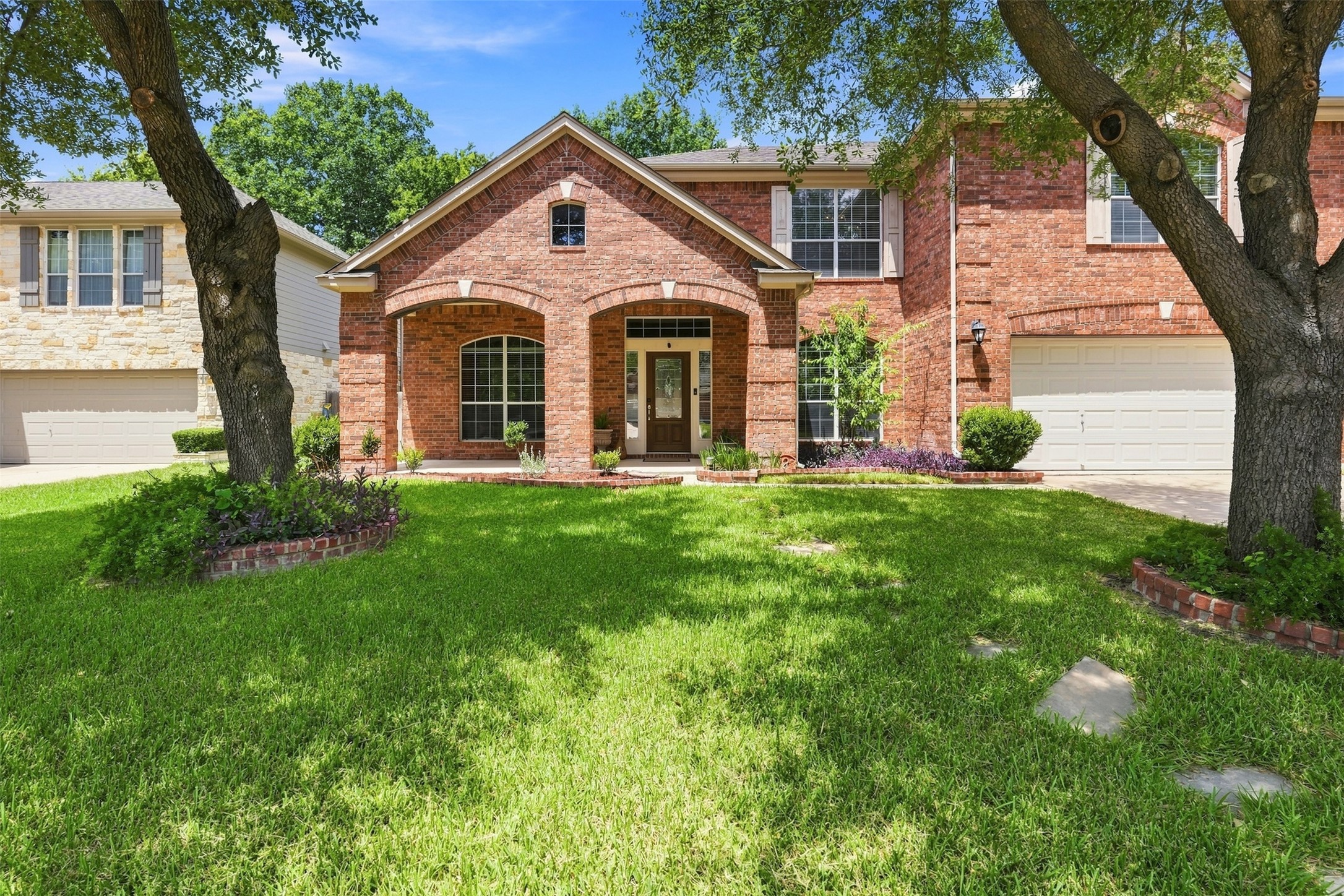 1116 Canyon Maple Rd — photo