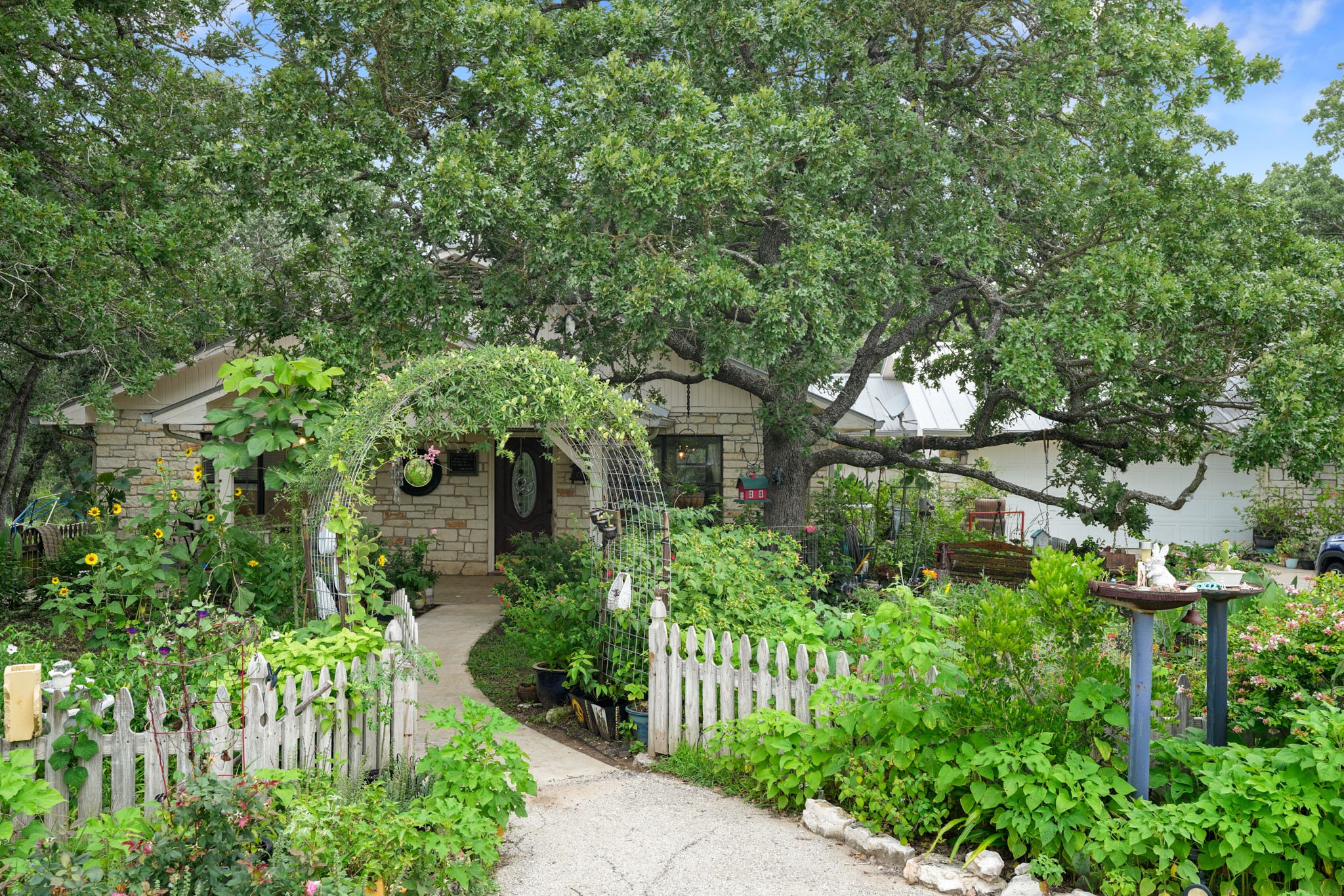 3413 FM 1185 — photo
