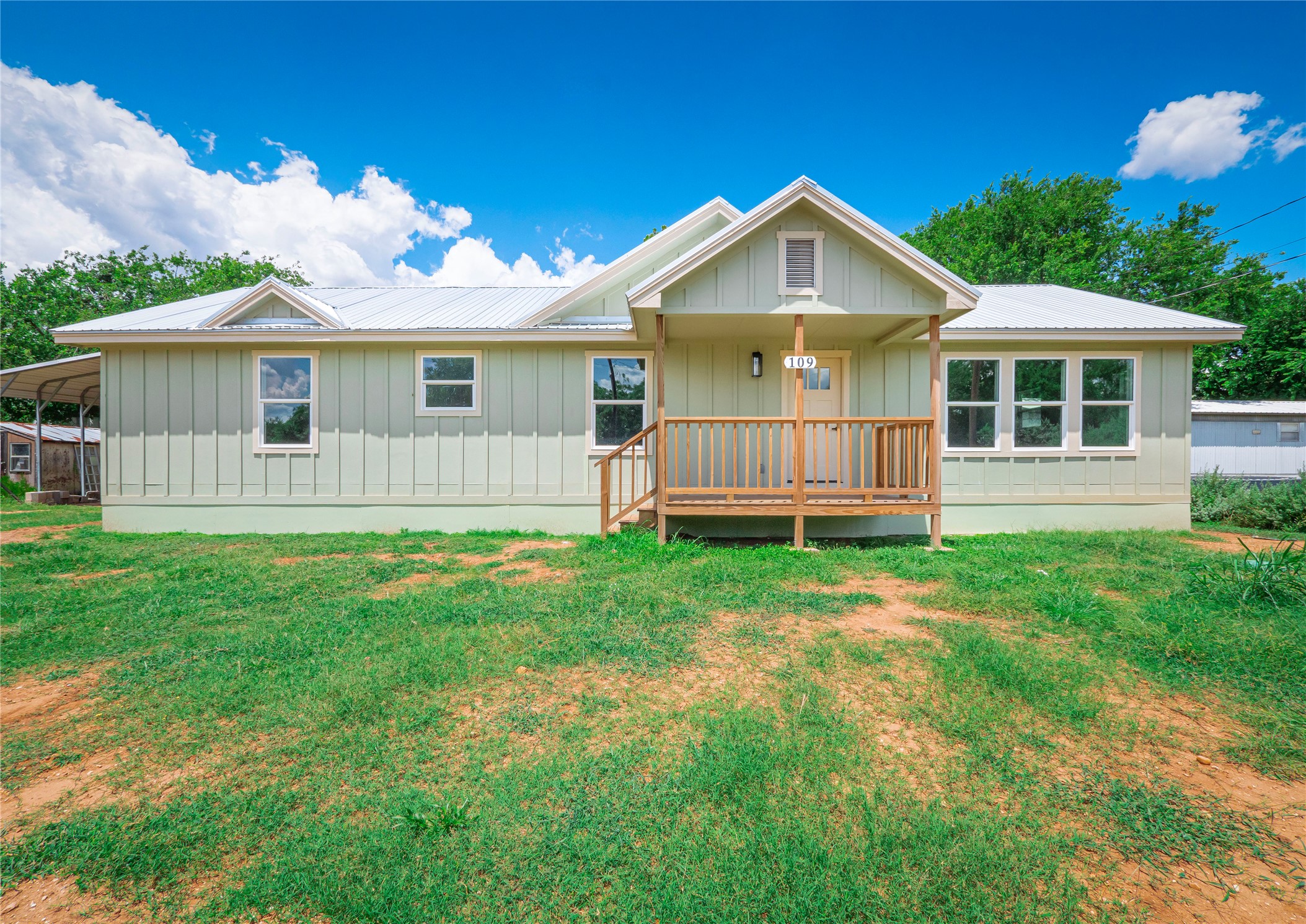 109 Elizabeth Dr — photo