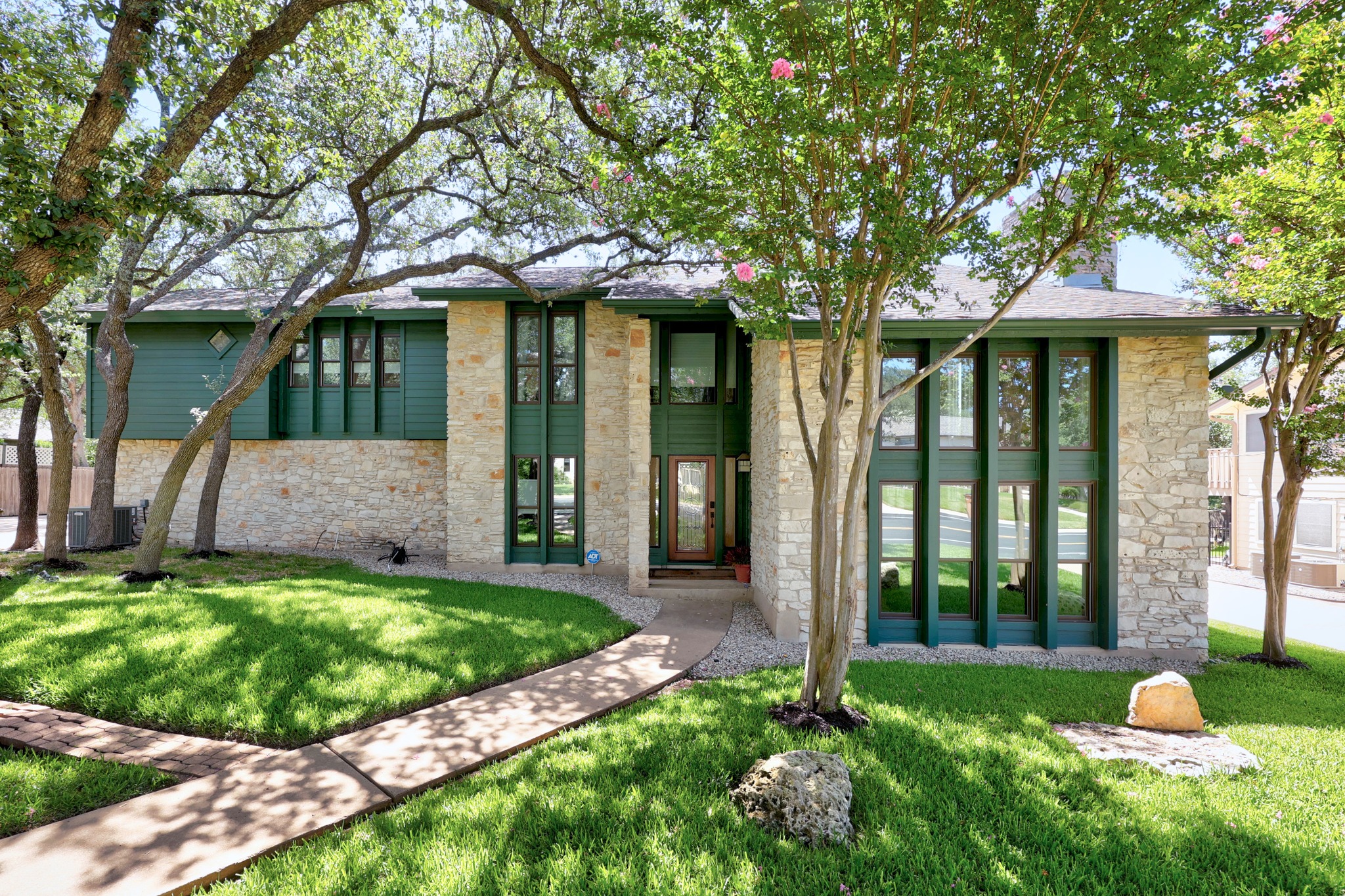 10805 Spicewood Pkwy — photo