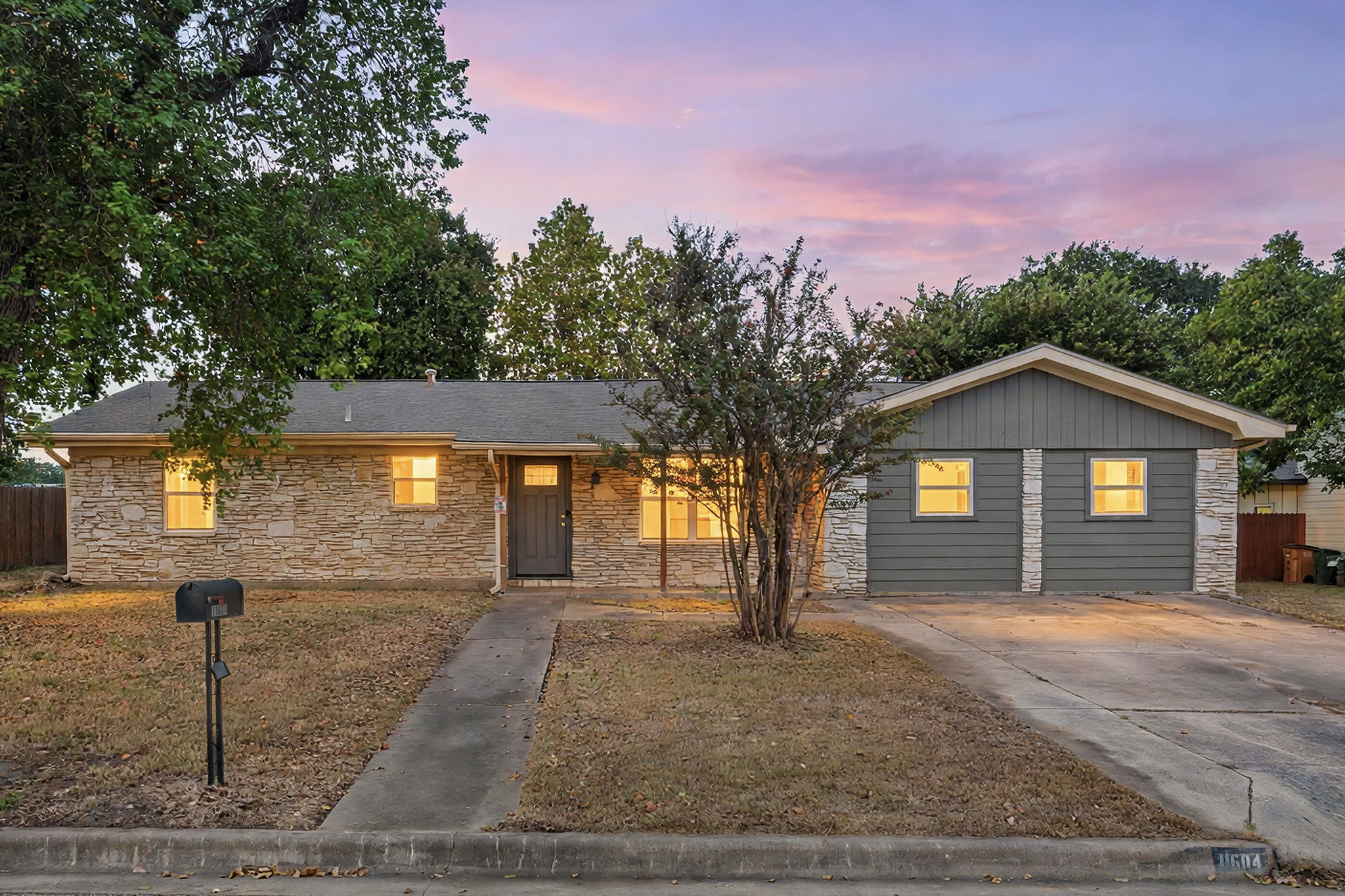 11604 N Oaks Dr — photo
