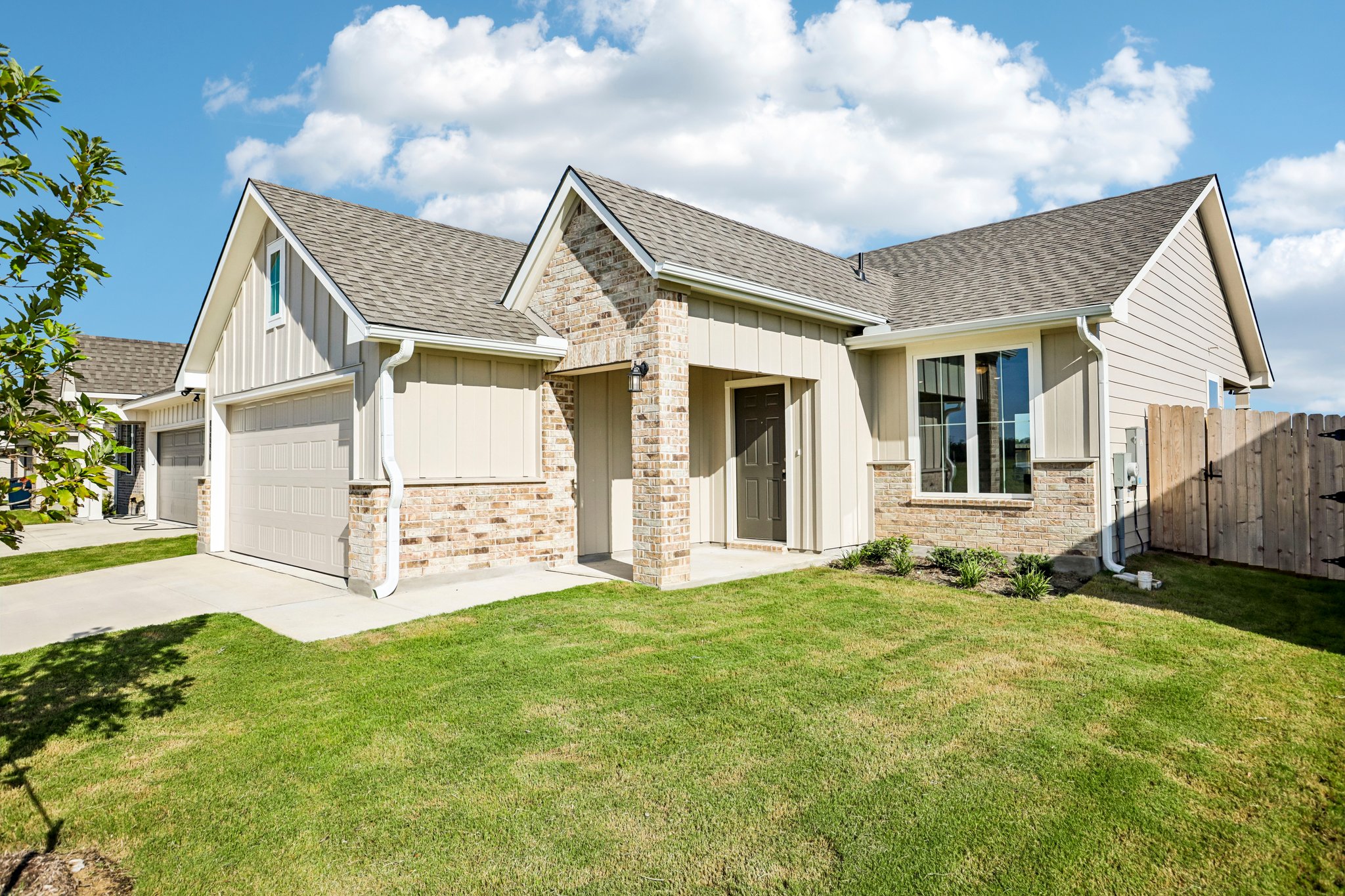 228 Gus Loop, Georgetown, TX 78626 — photo 2