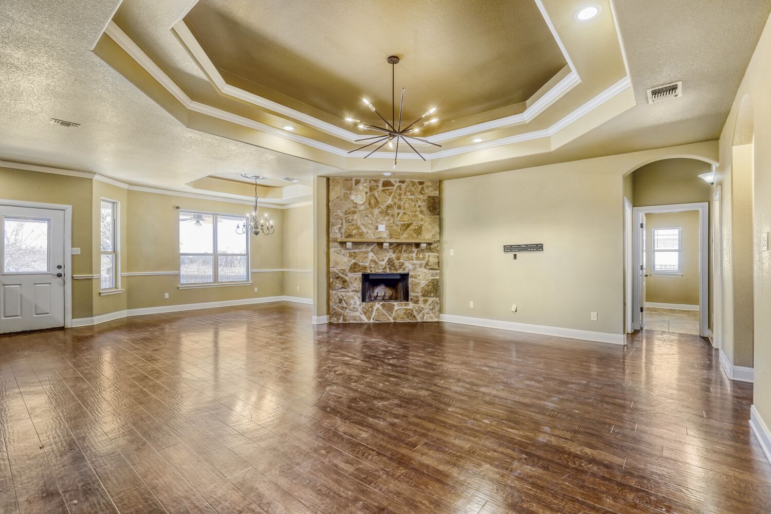 329 Jake Drive, Jarrell, TX 76537 — photo 3