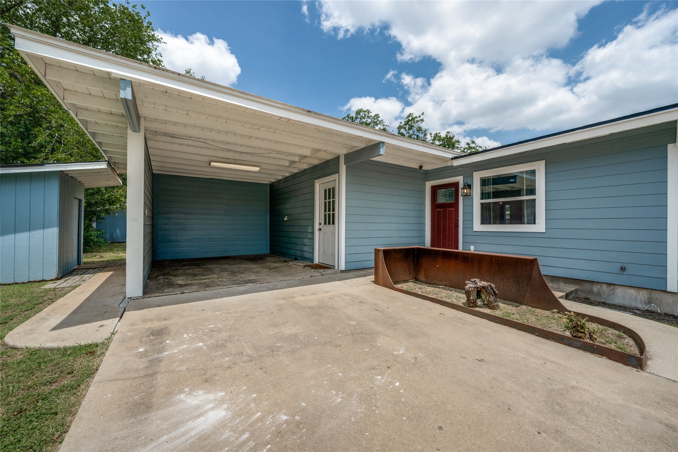 Home in Austin, TX 78745 — photo 3