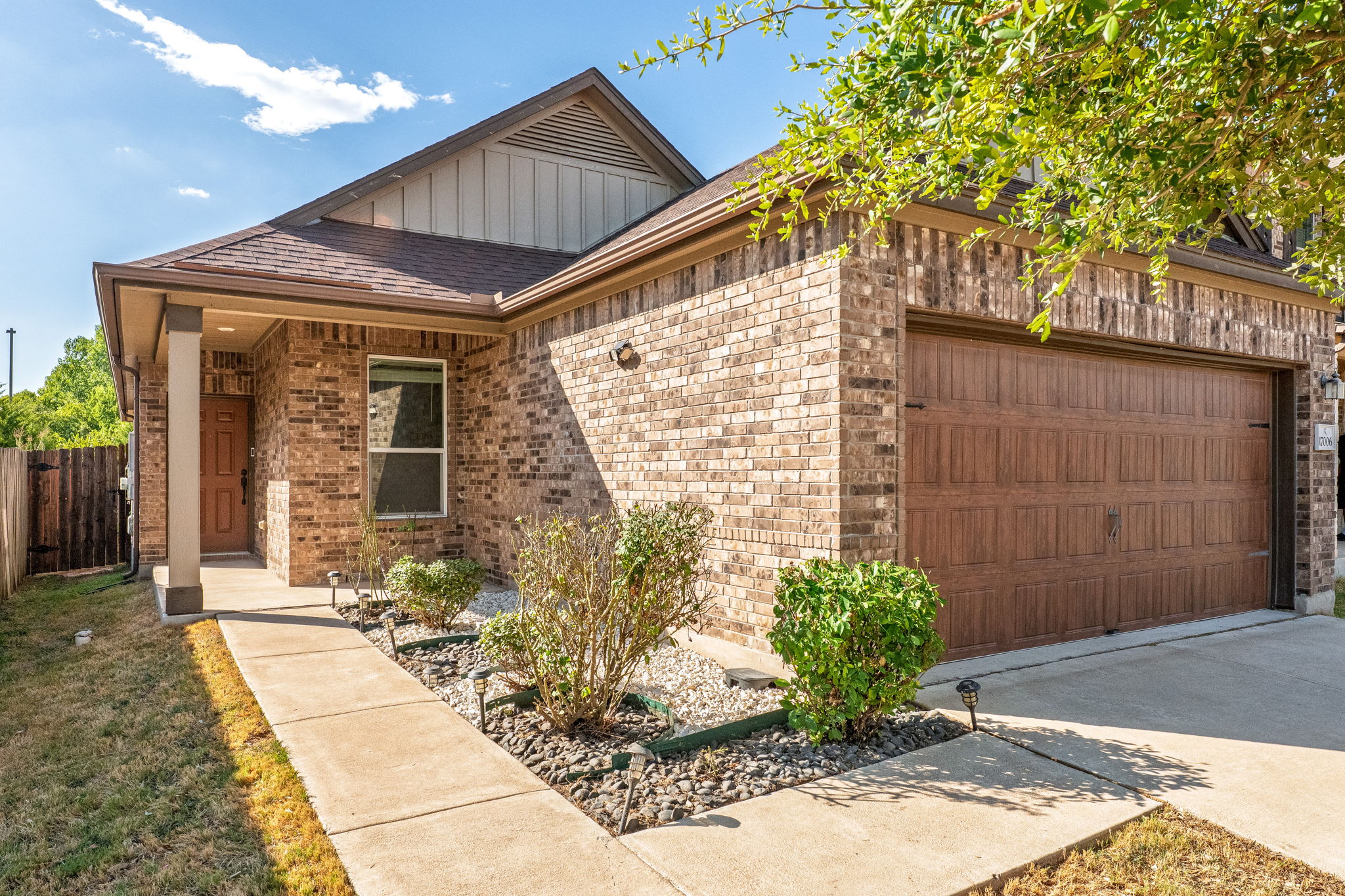 17006 Gibbons Path — photo