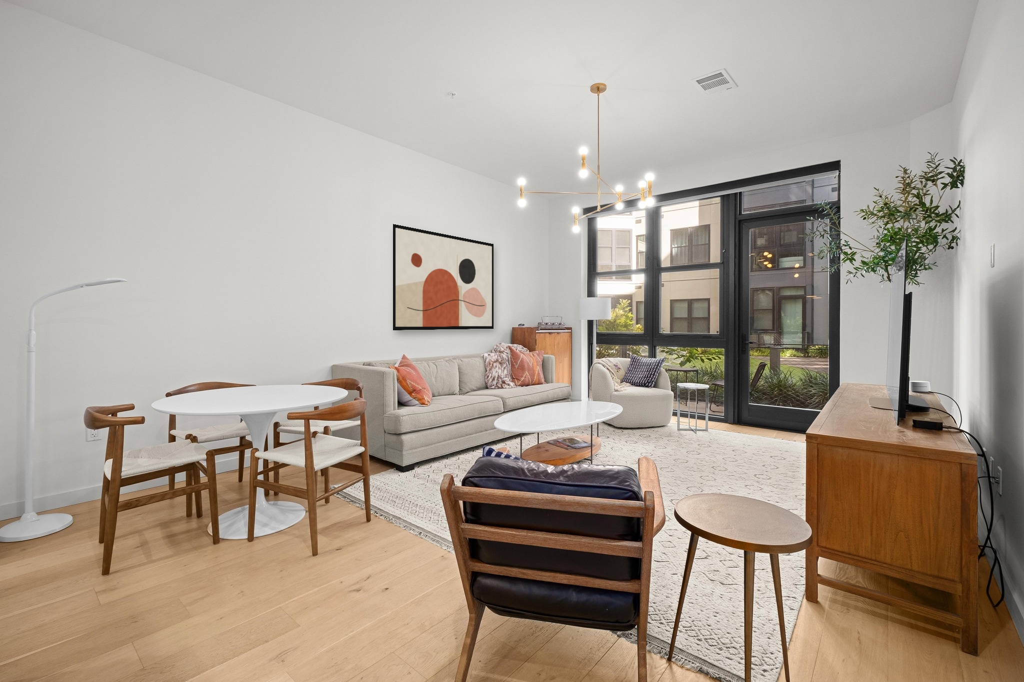 800 Embassy Dr Unit 124 — photo