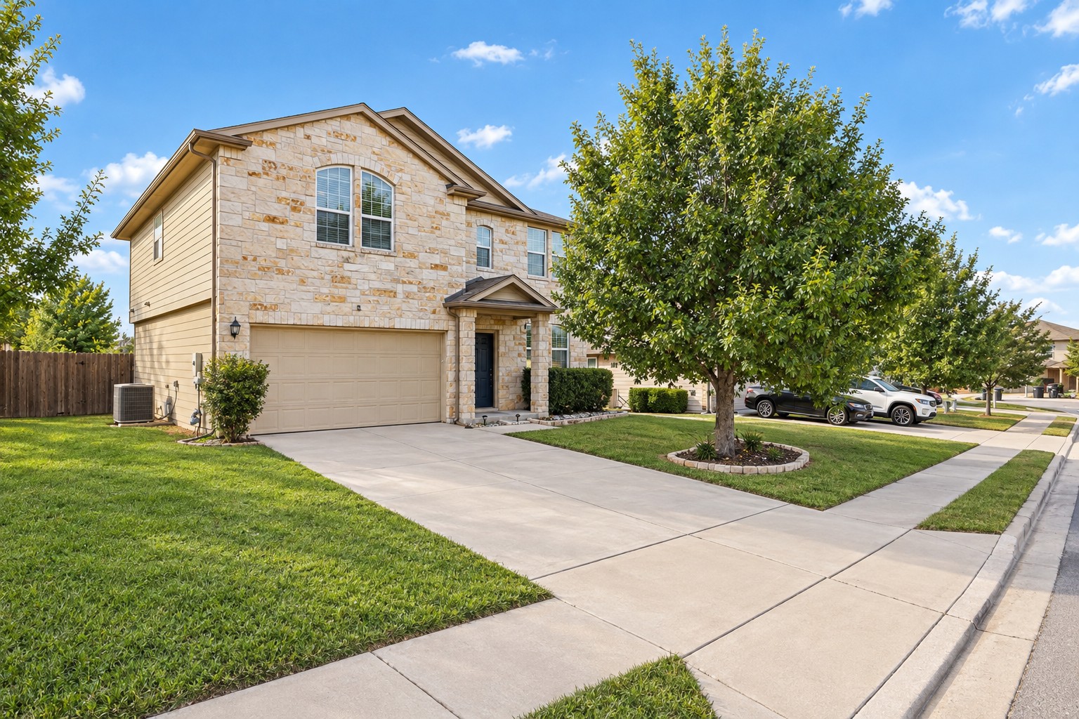 128 Leon River Loop — photo