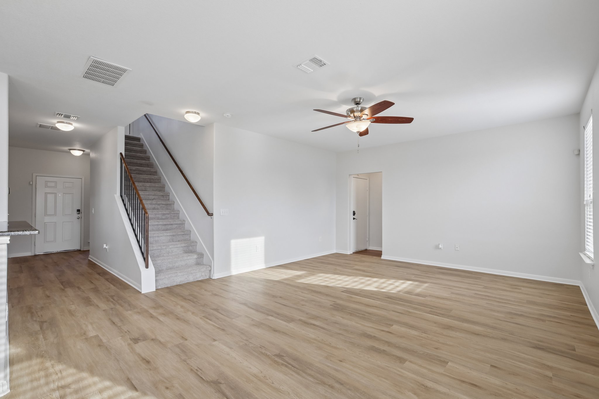 128 Leon River Loop, Hutto, TX 78634 — photo 3