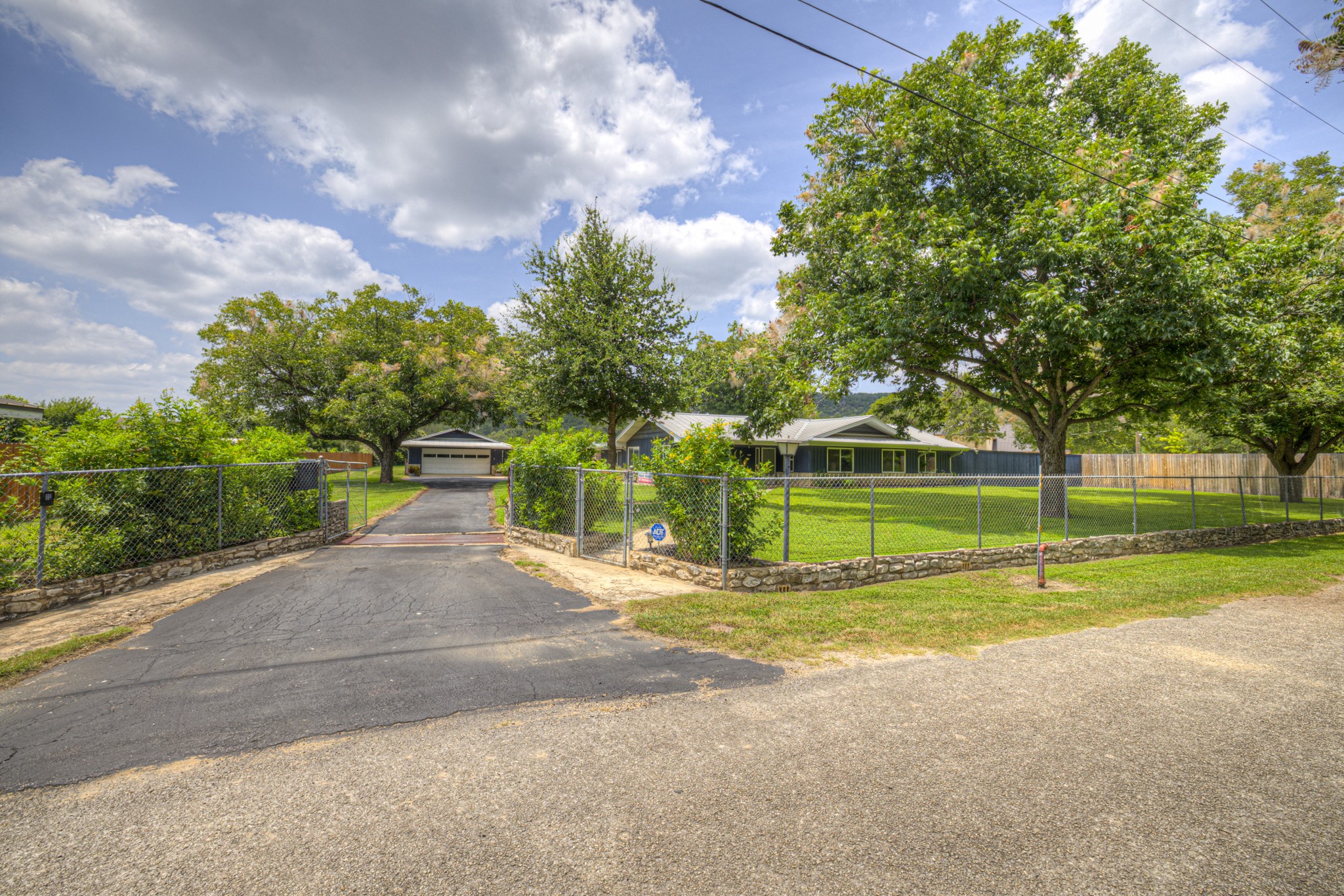 635 Riverside Path, Canyon Lake, TX 78133 — photo 2