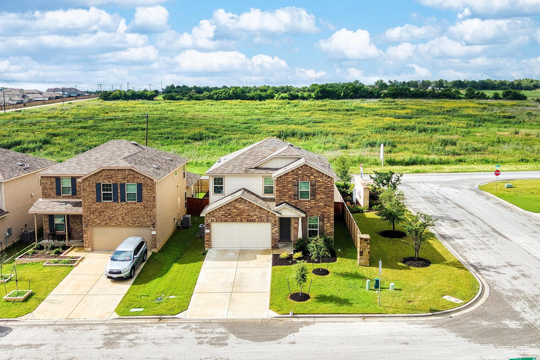 217 Innisfree Road, Jarrell TX 76537 — photo 3