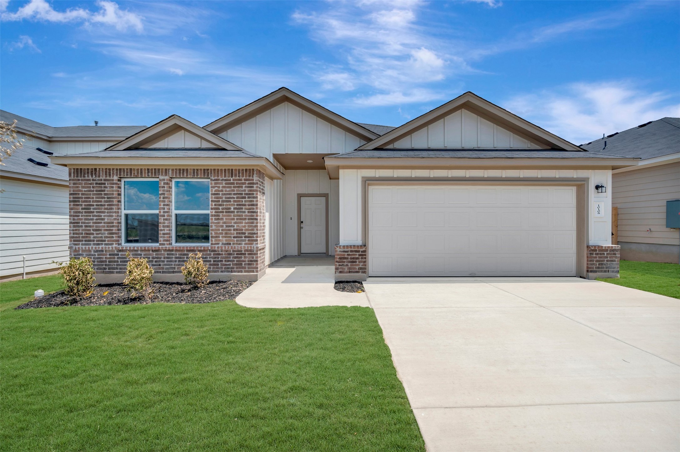 10108 Majestic Hawk Way — photo
