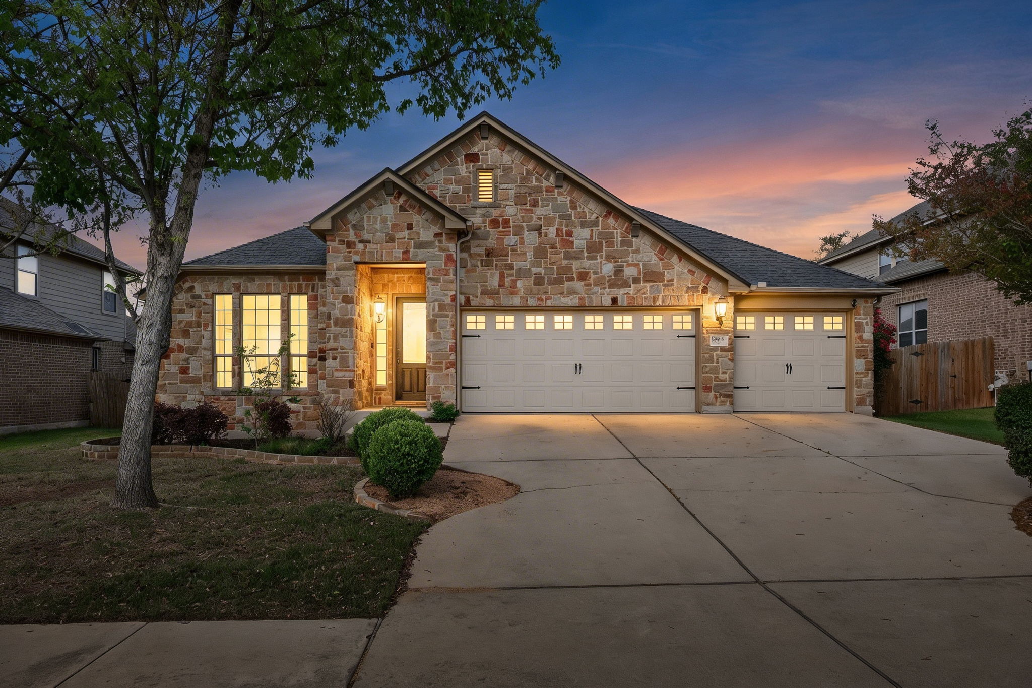 13670 Mesa Verde Dr — photo