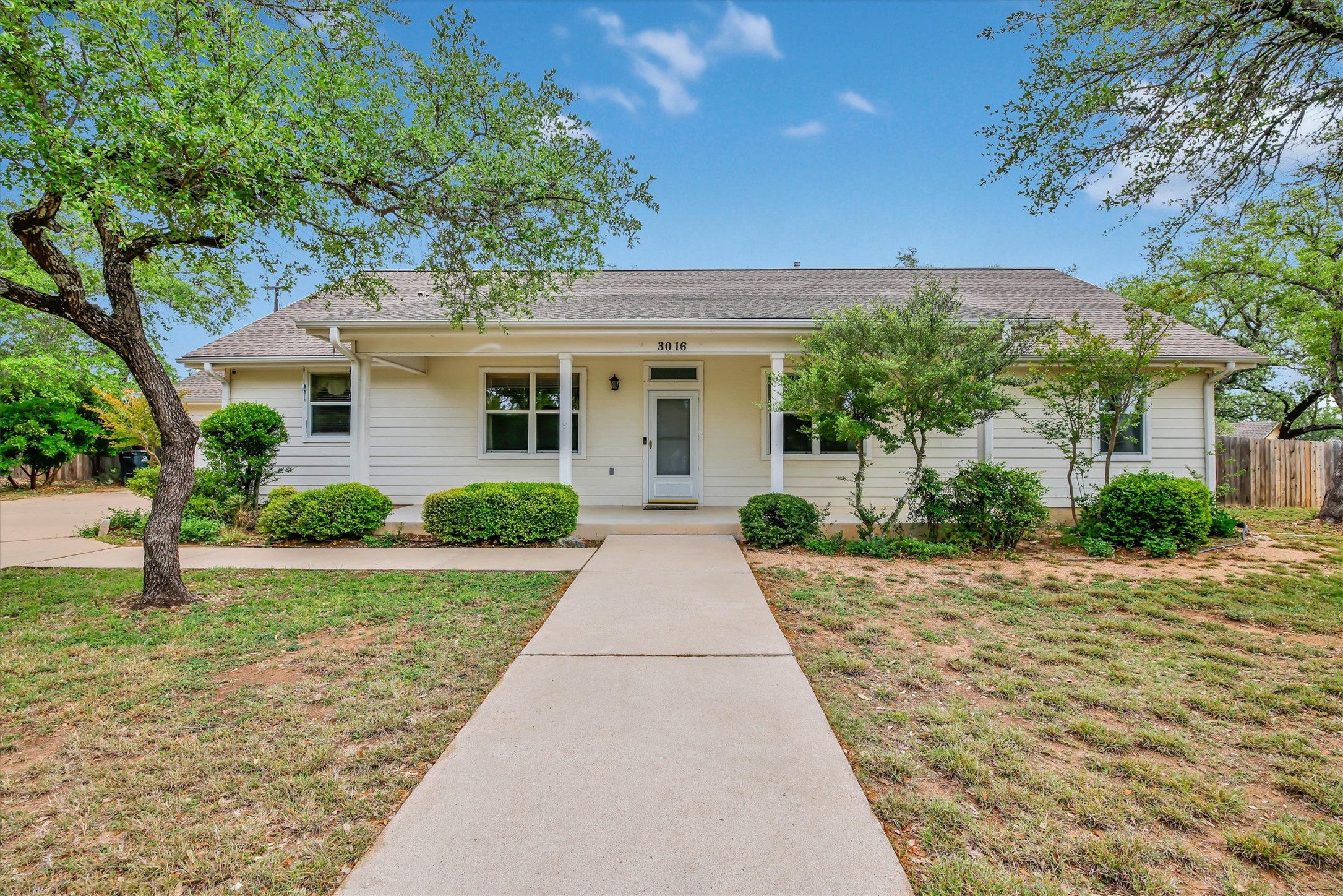 3016 Tradewind Dr — photo