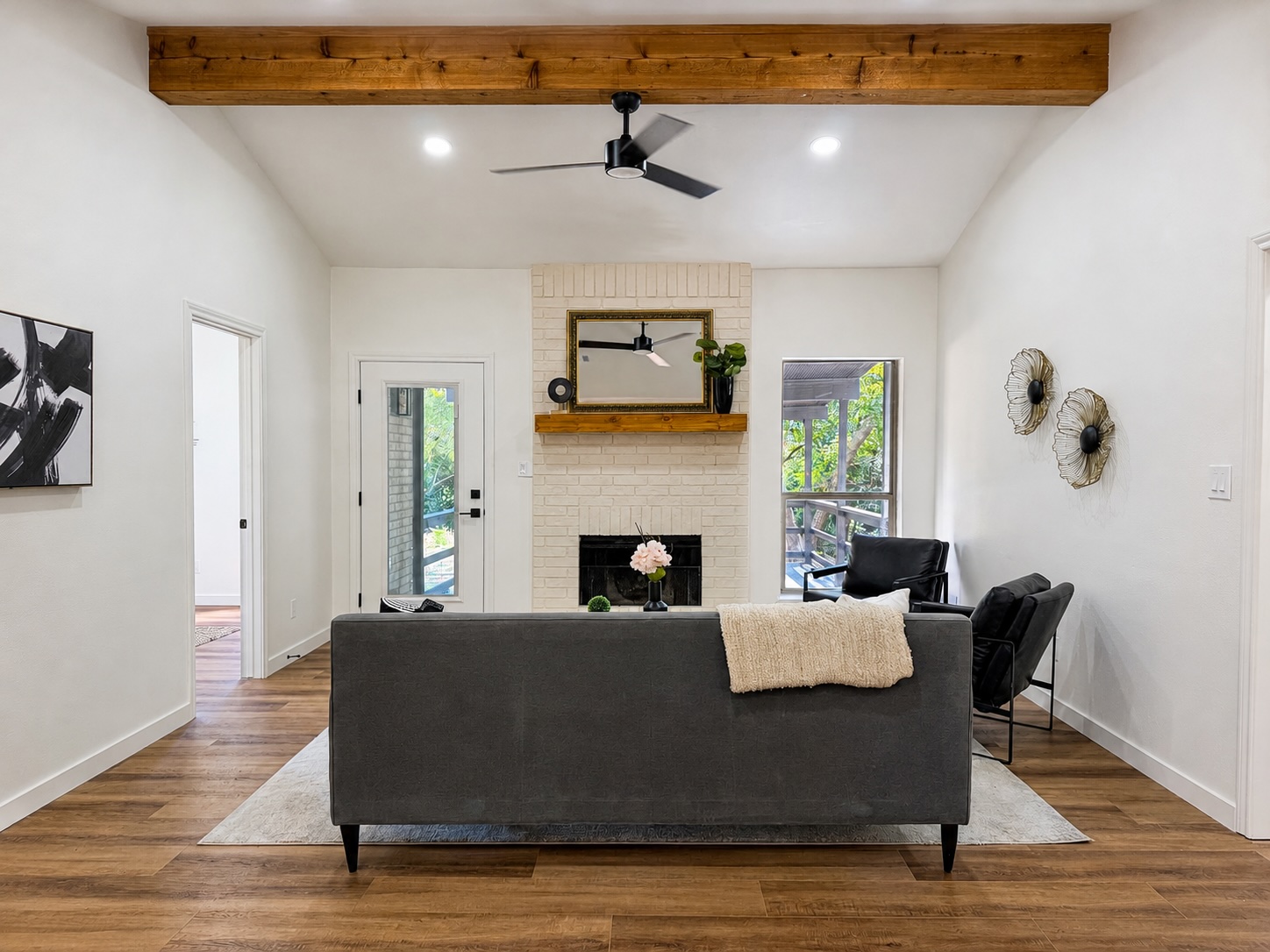 1605 Century Oaks Dr — photo