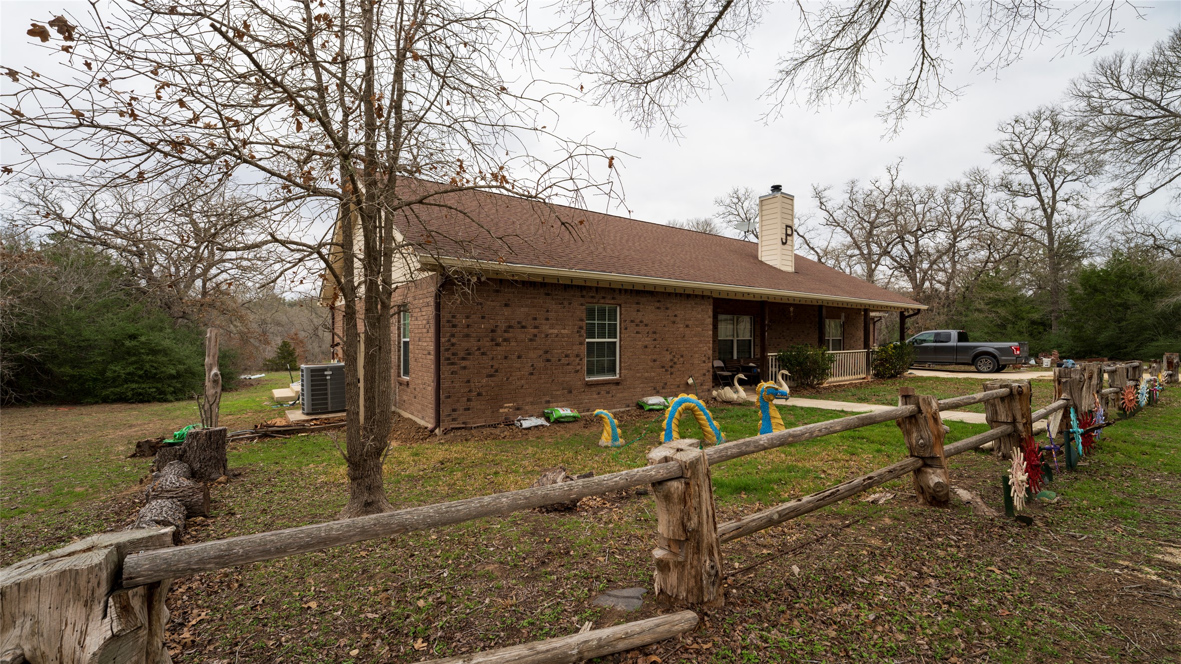 191 Clydesdale Dr — photo