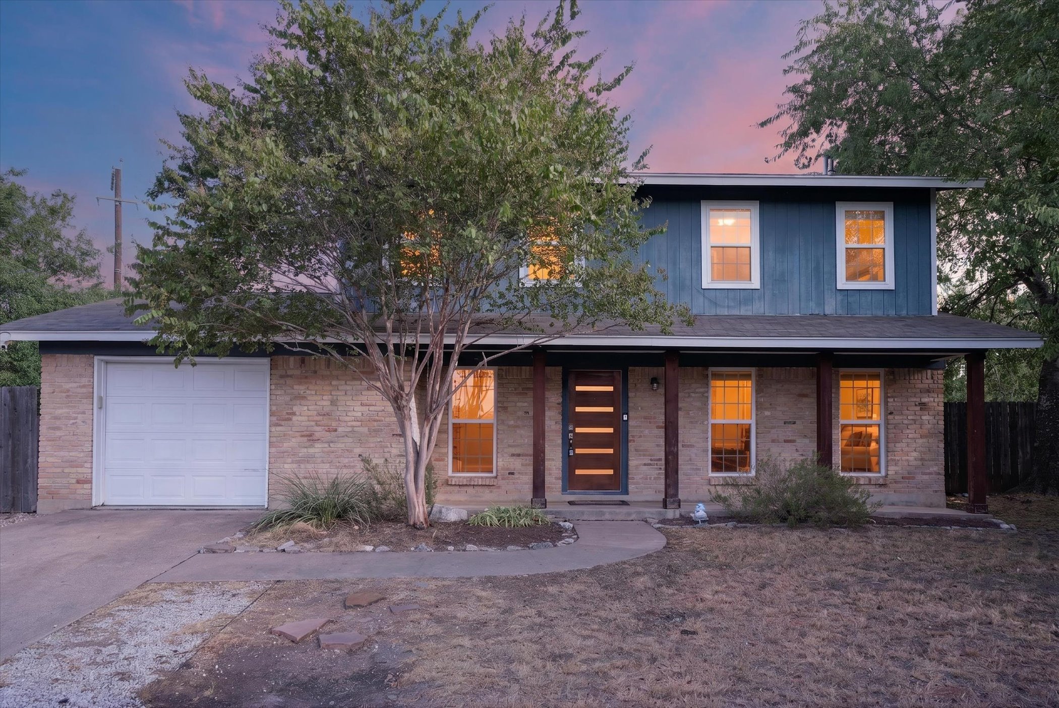 8608 Delaware Ct — photo