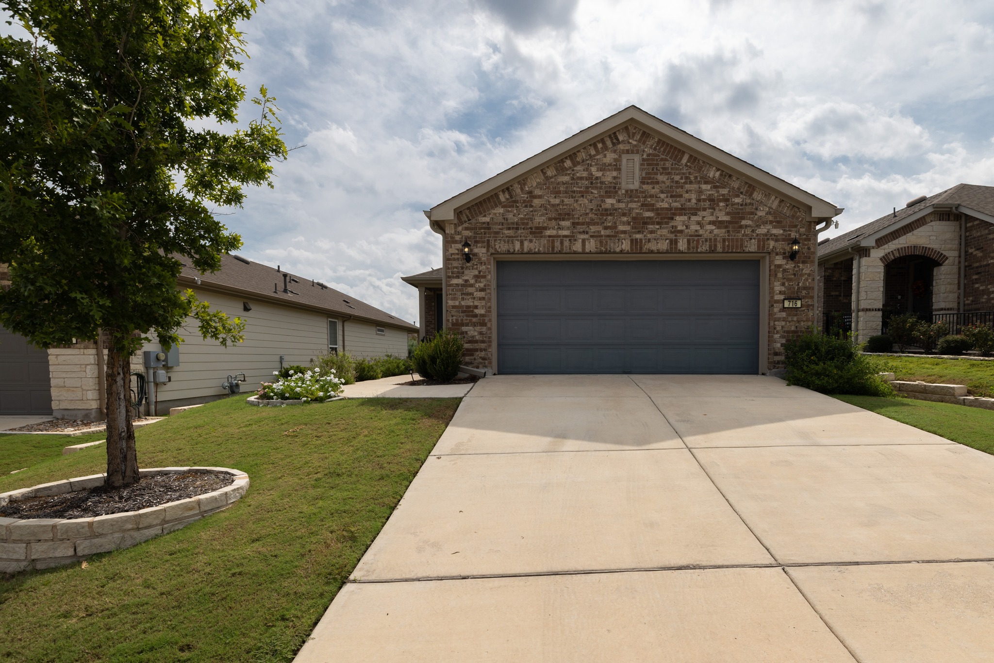 716 Kitty Hawk Road, Georgetown, TX 78633 — photo 2