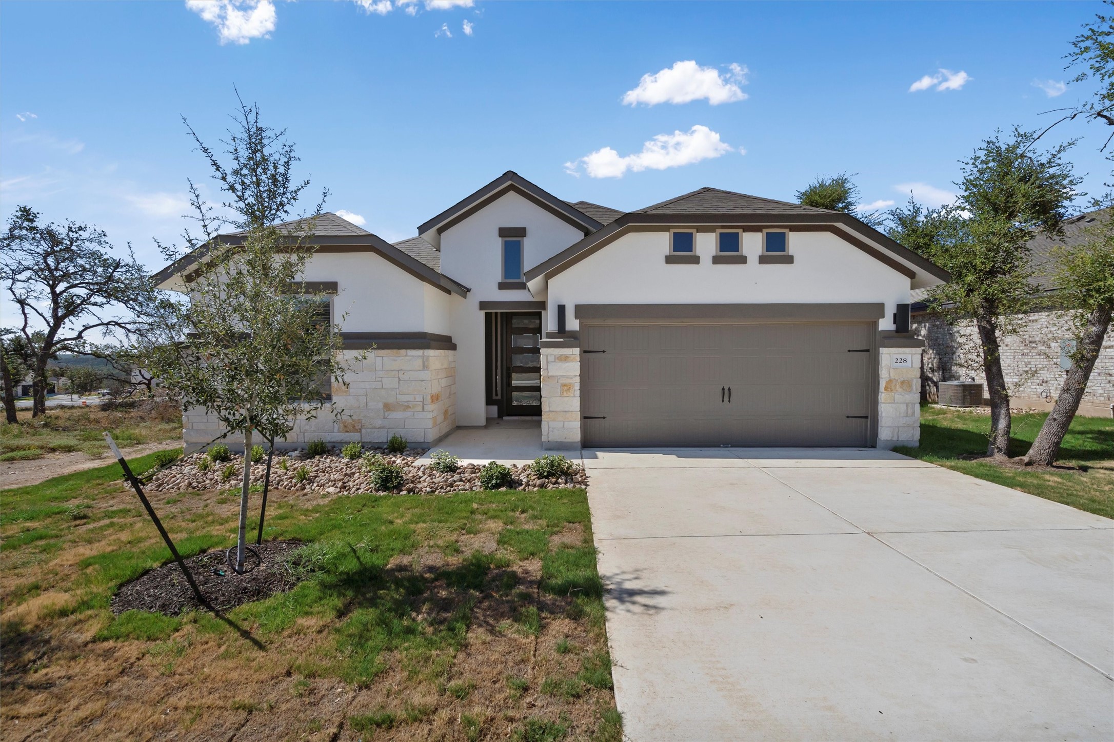228 Scenic Hills Cir — photo