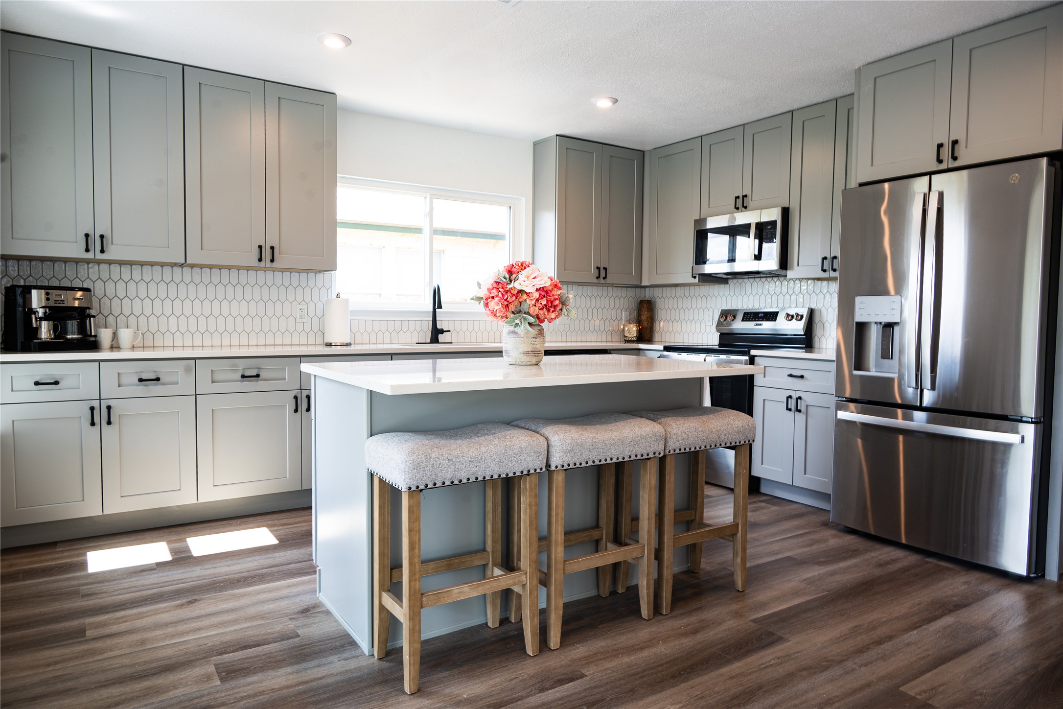 303 Greener Dr — photo