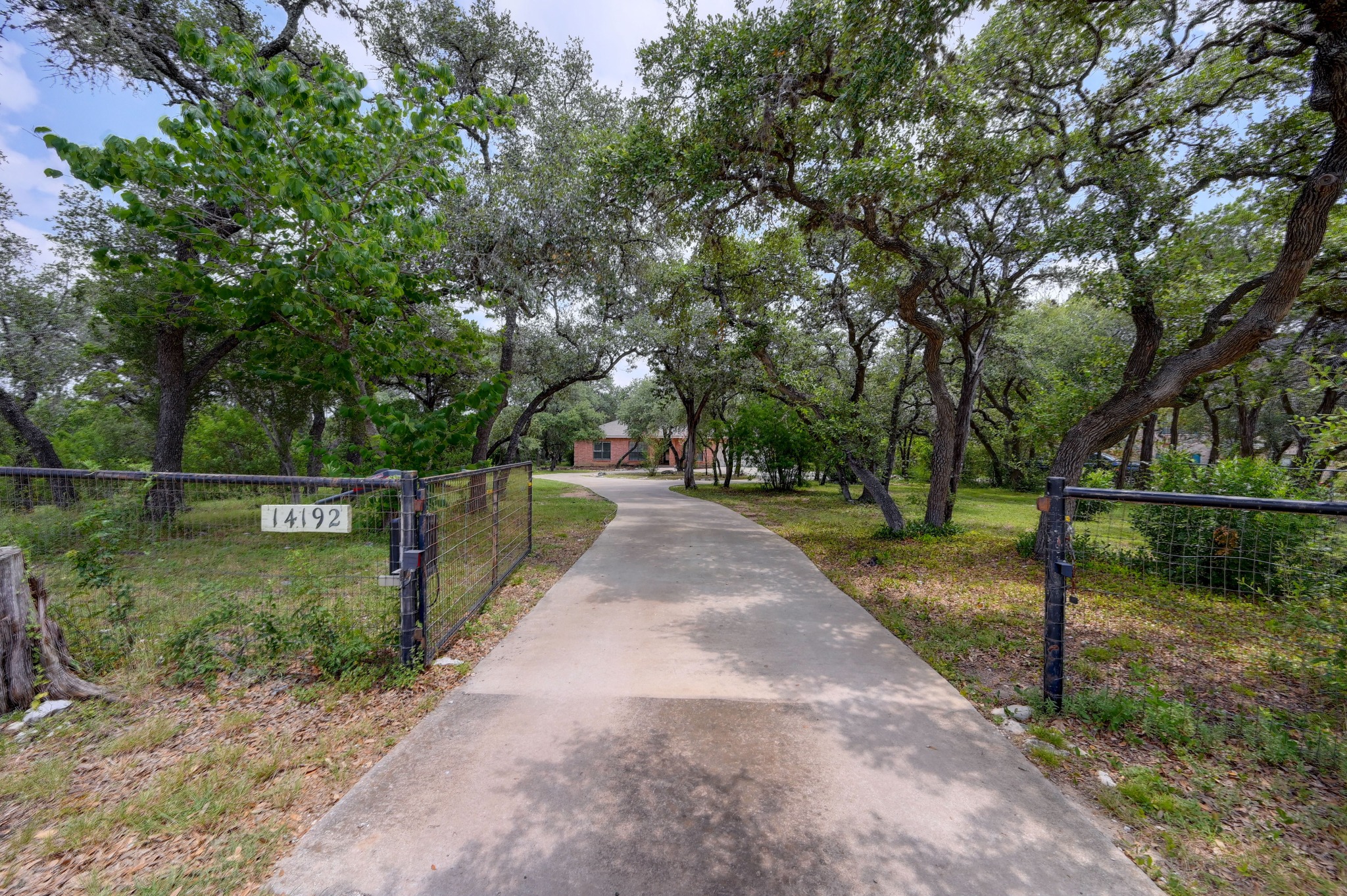 14192 Antonio Dr — photo