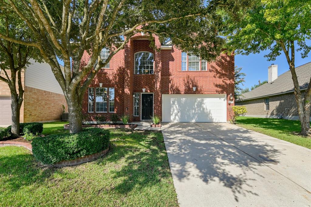 20308 Farm Pond Ln — photo