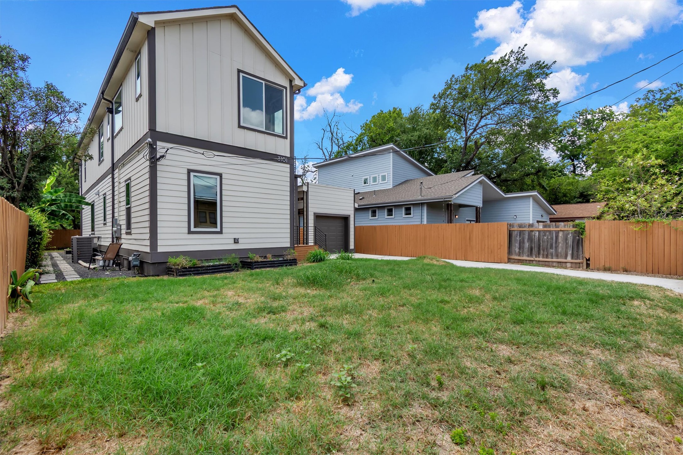 3101 Lyons Road, Austin TX 78702 — photo 2