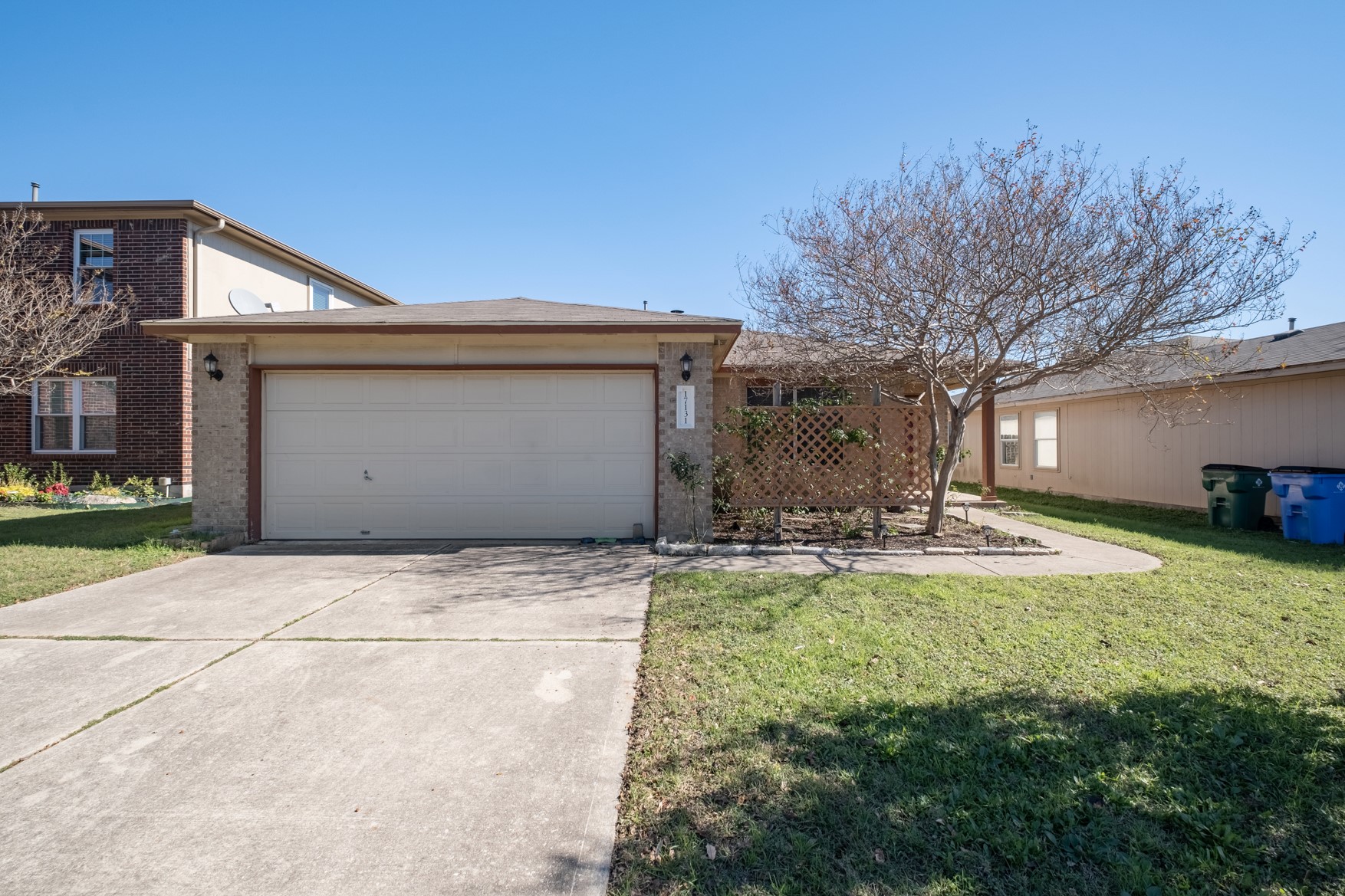 17131 Dashwood Creek Dr — photo