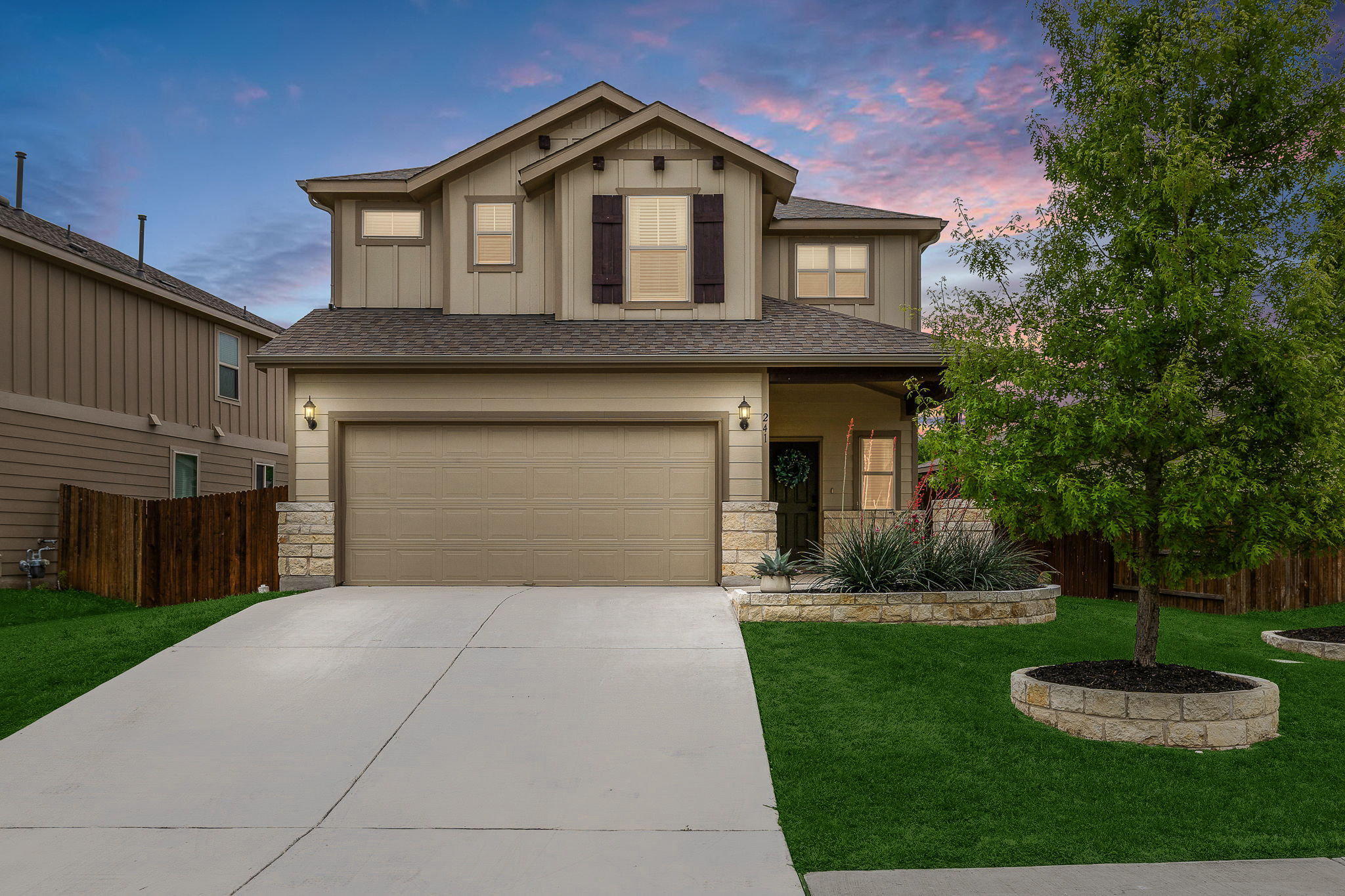 241 La Dera Dr — photo